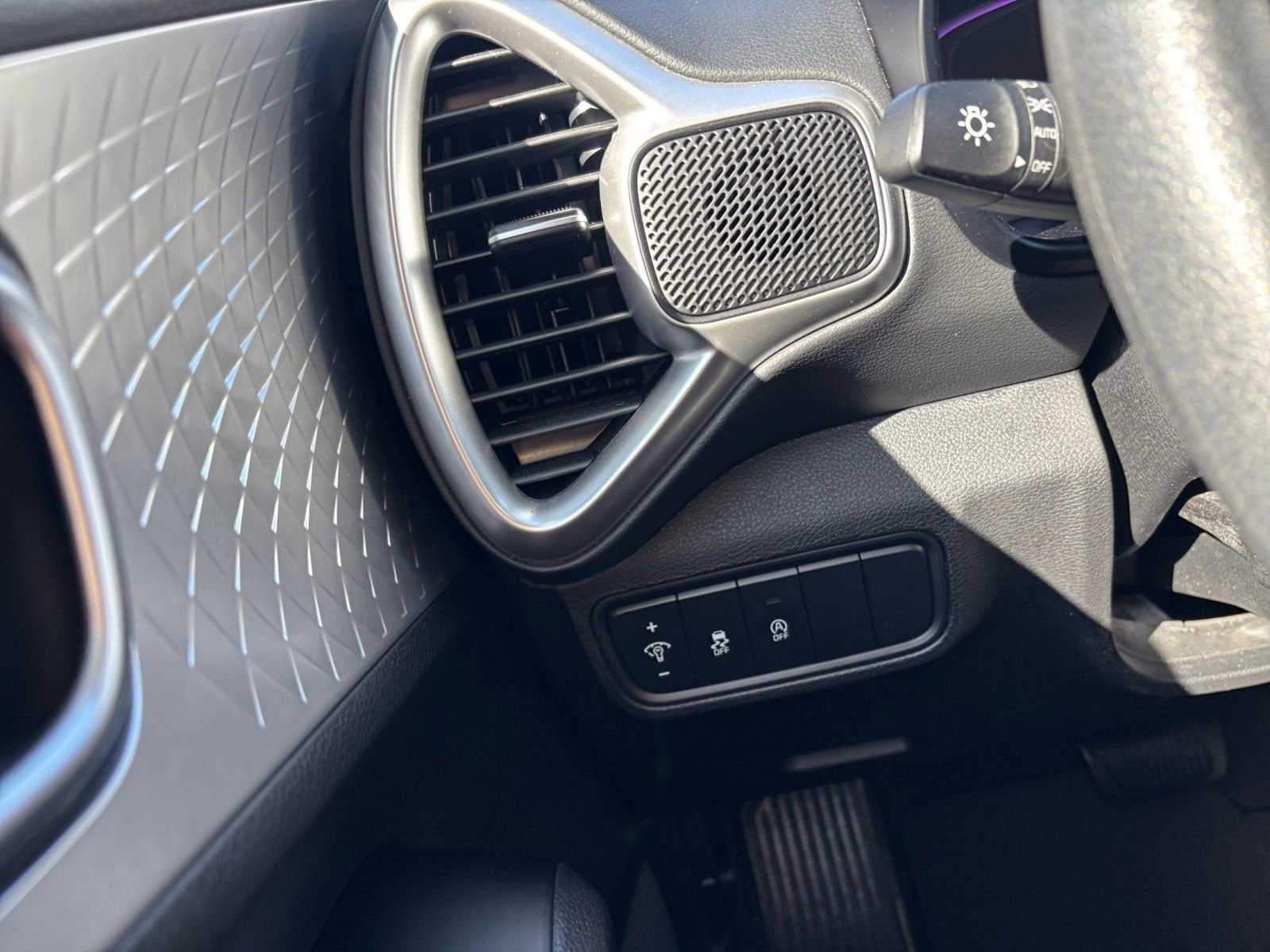 Thumbnail: 2025 Kia Soul - 32