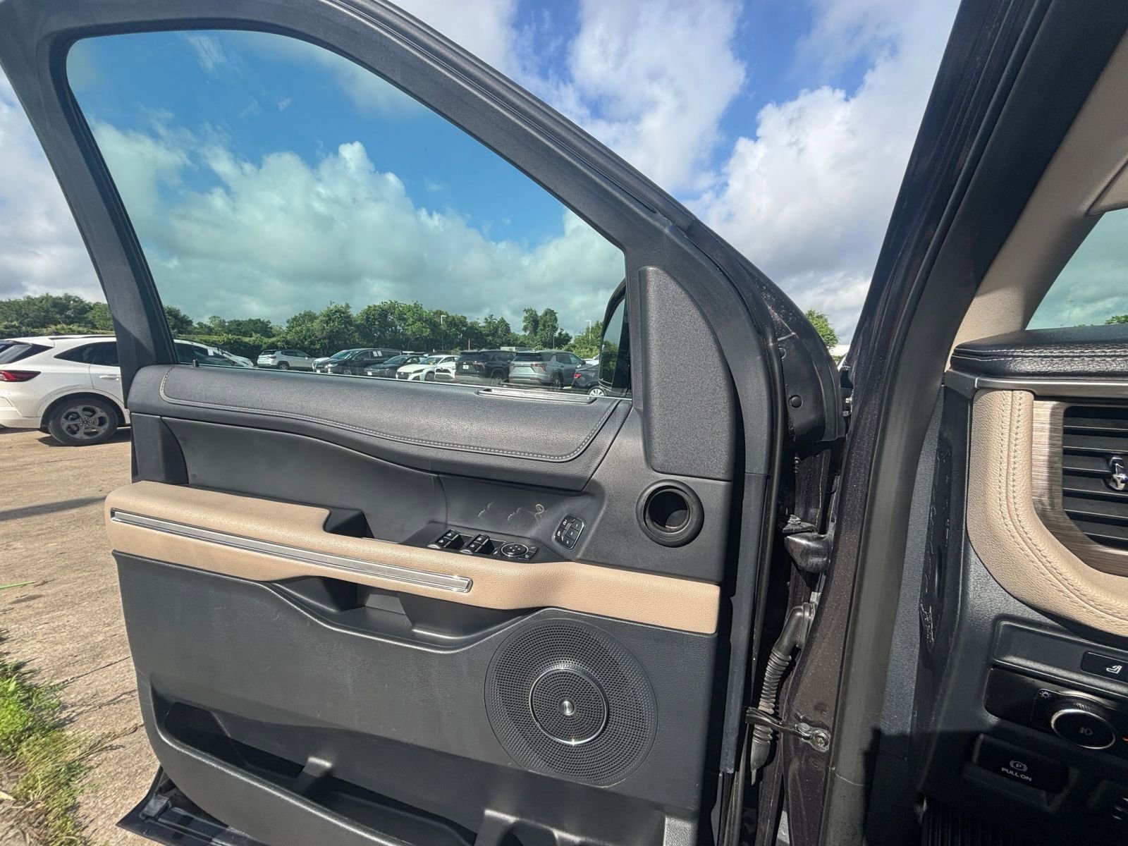 Thumbnail: 2024 Ford Expedition - 18