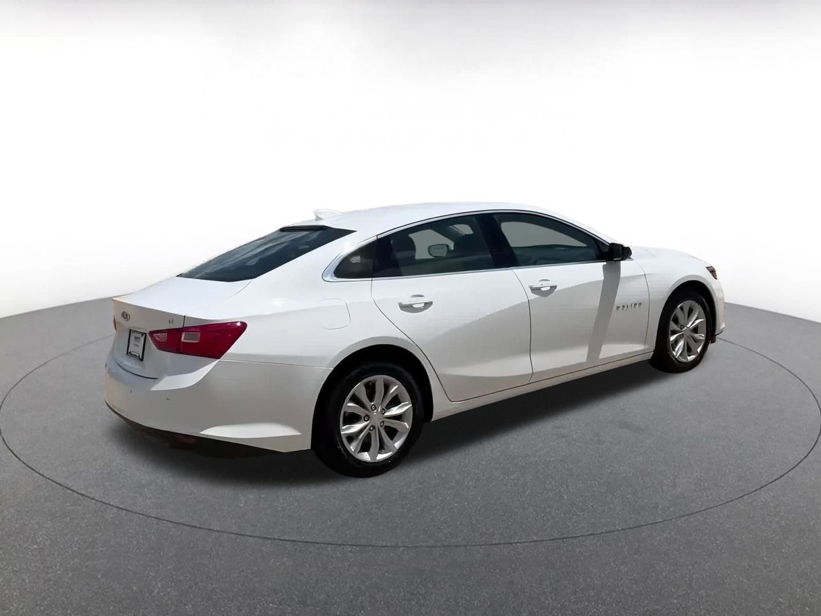Thumbnail: 2024 Chevrolet Malibu - 14