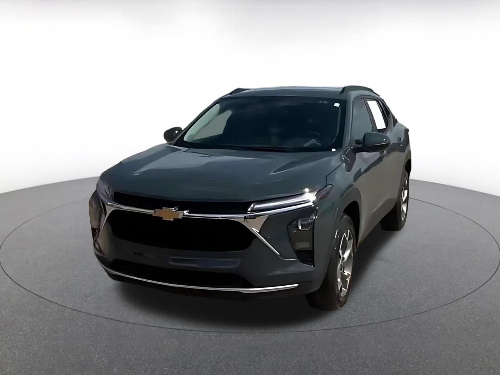 Thumbnail: 2025 Chevrolet Trax - 4