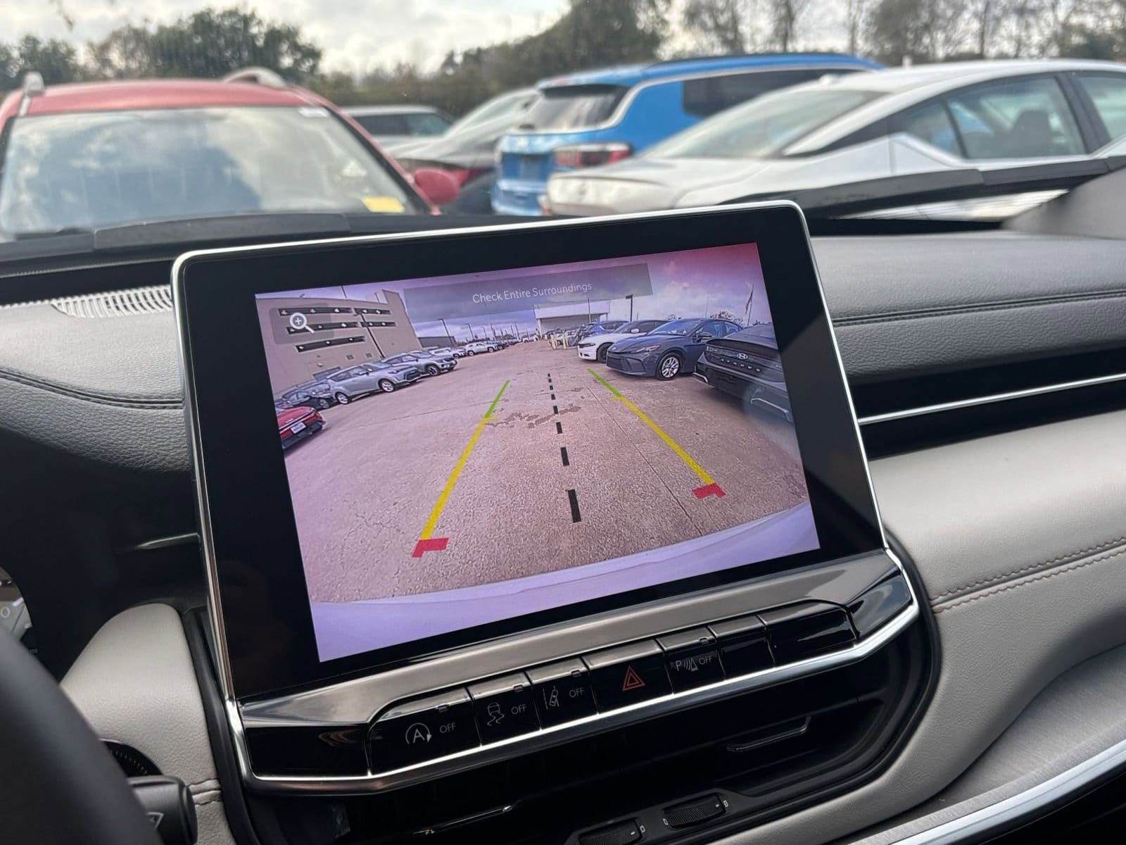 Thumbnail: 2025 Jeep Compass - 17