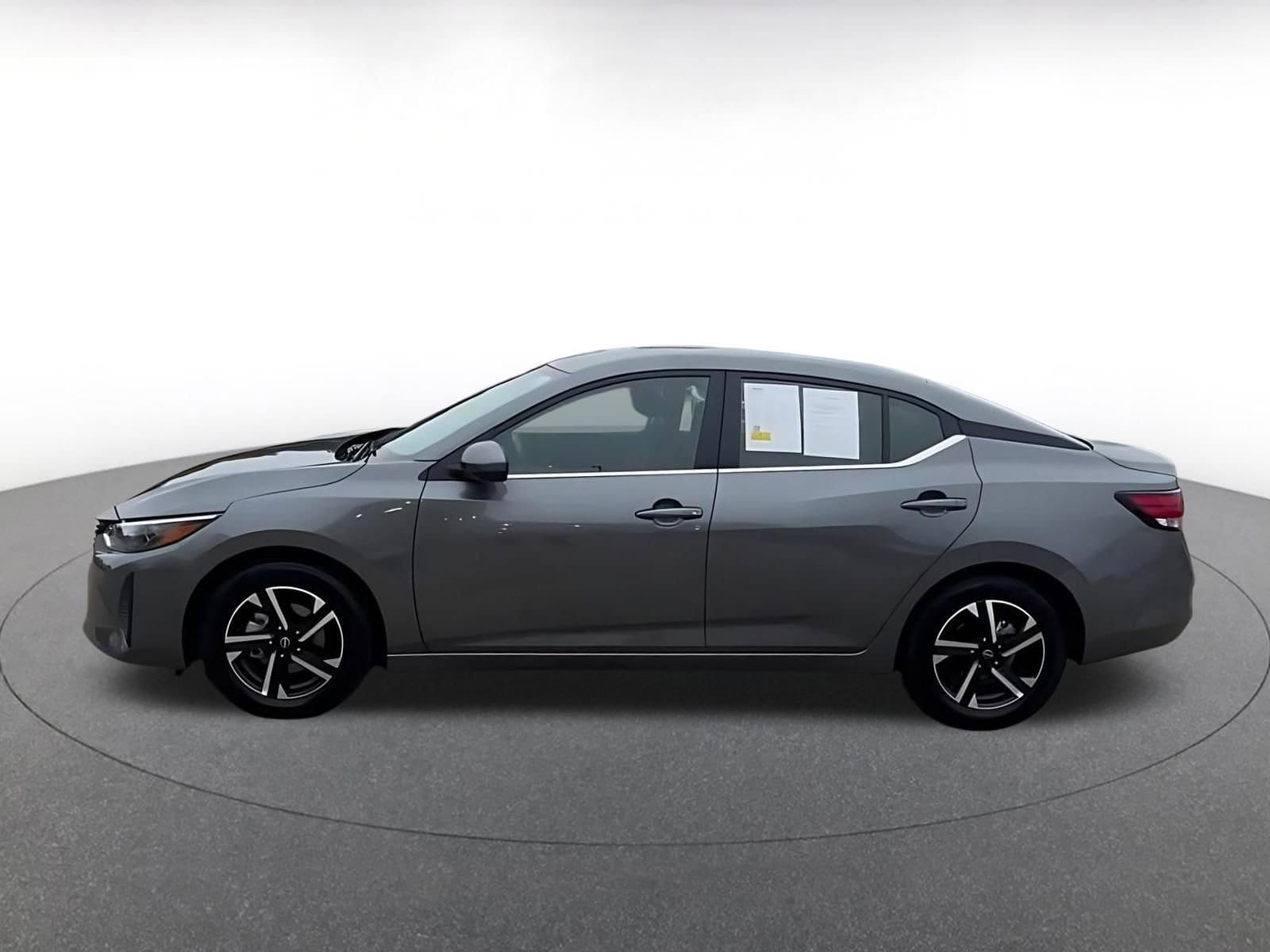 Thumbnail: 2025 Nissan Sentra - 9