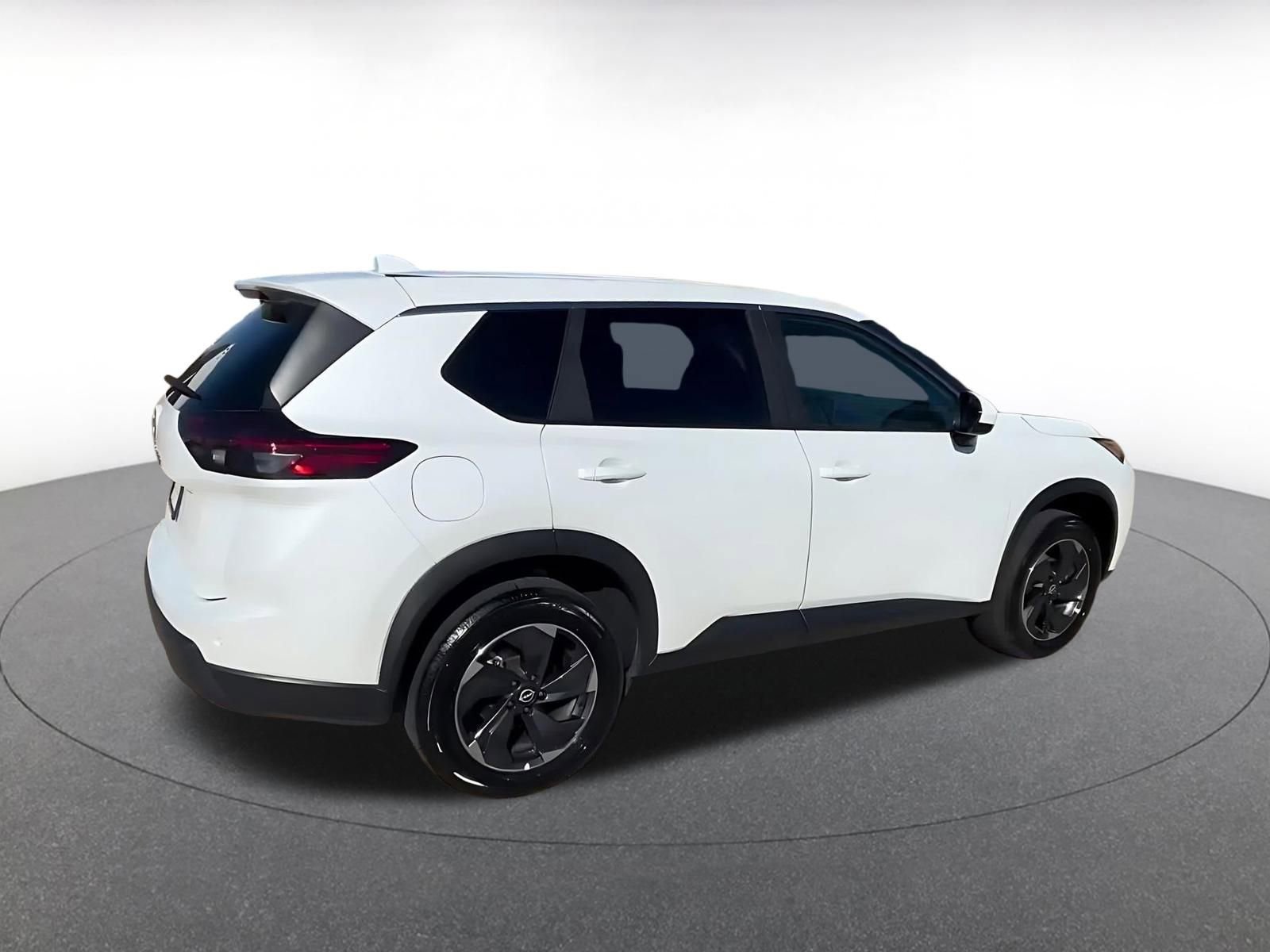 Thumbnail: 2025 Nissan Rogue - 15