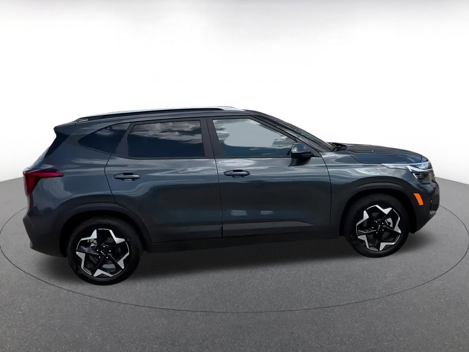 Thumbnail: 2025 Kia Seltos - 9