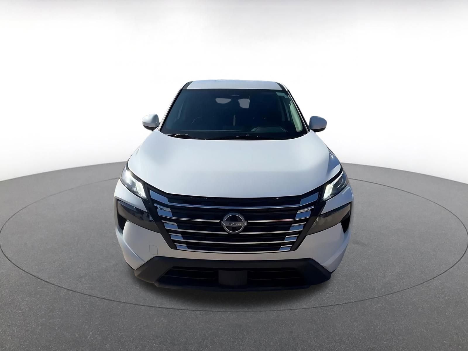 Thumbnail: 2025 Nissan Rogue - 4