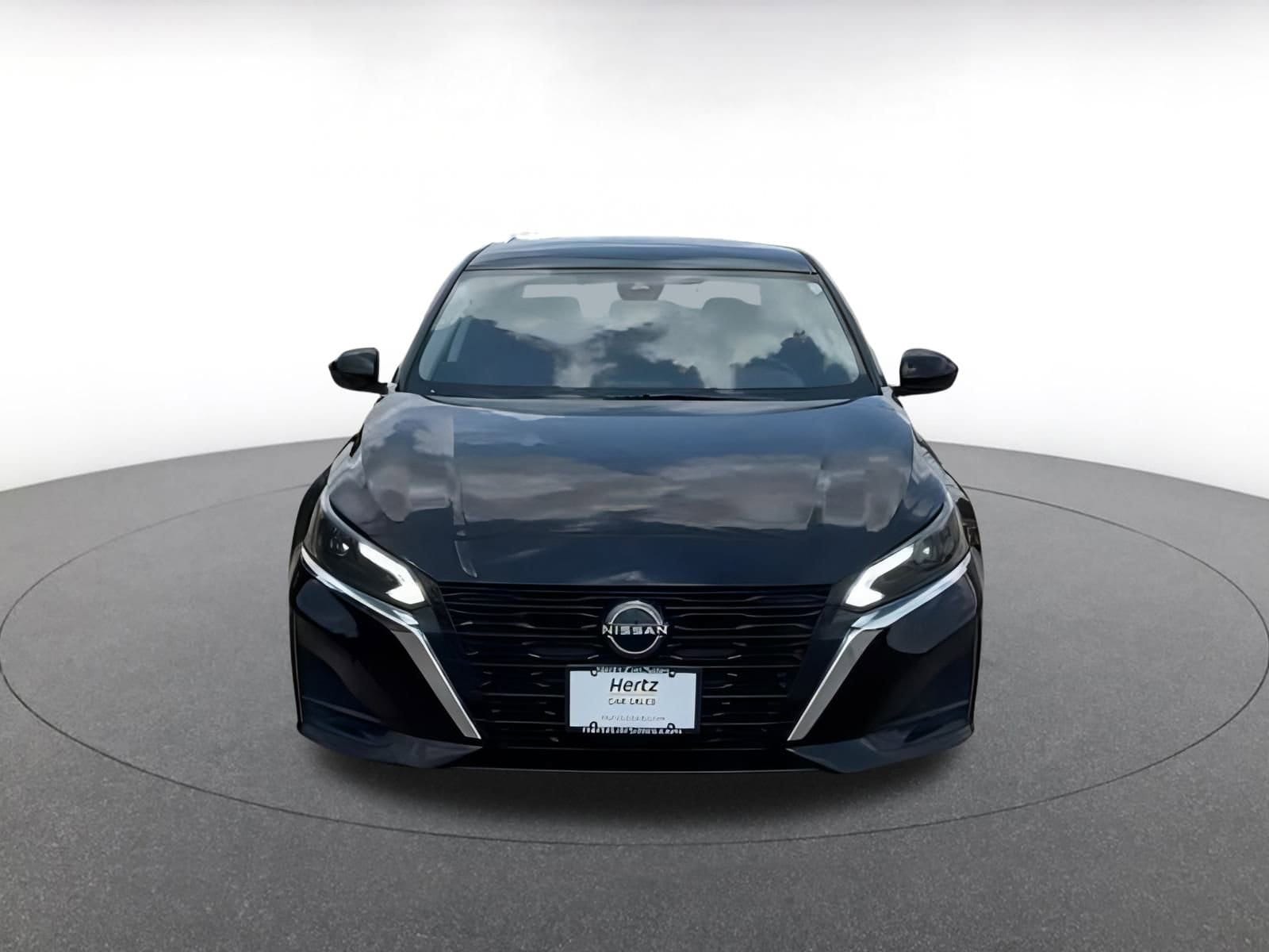 Thumbnail: 2023 Nissan Altima - 3
