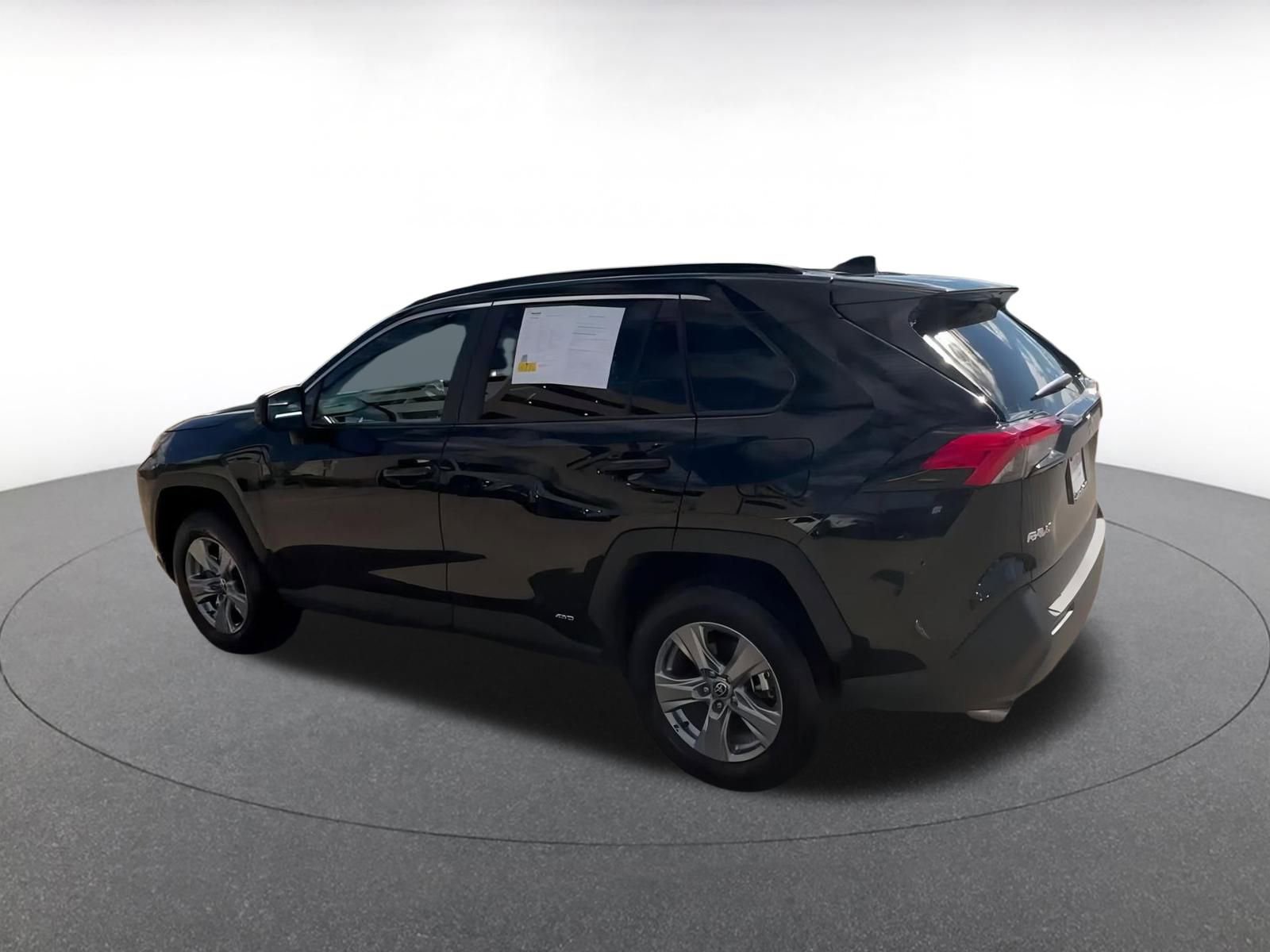 Thumbnail: 2025 Toyota RAV4 - 10