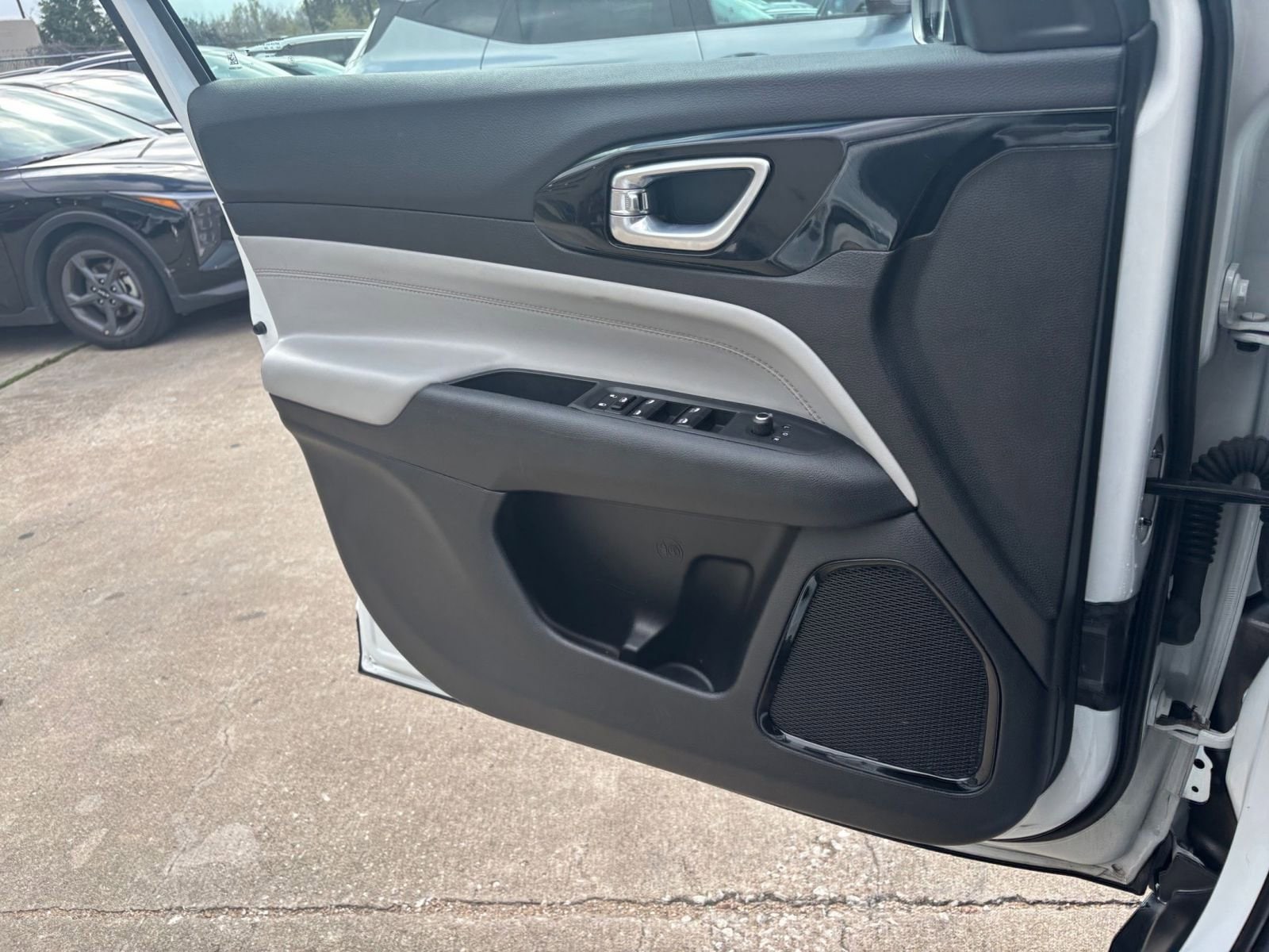 Thumbnail: 2025 Jeep Compass - 20