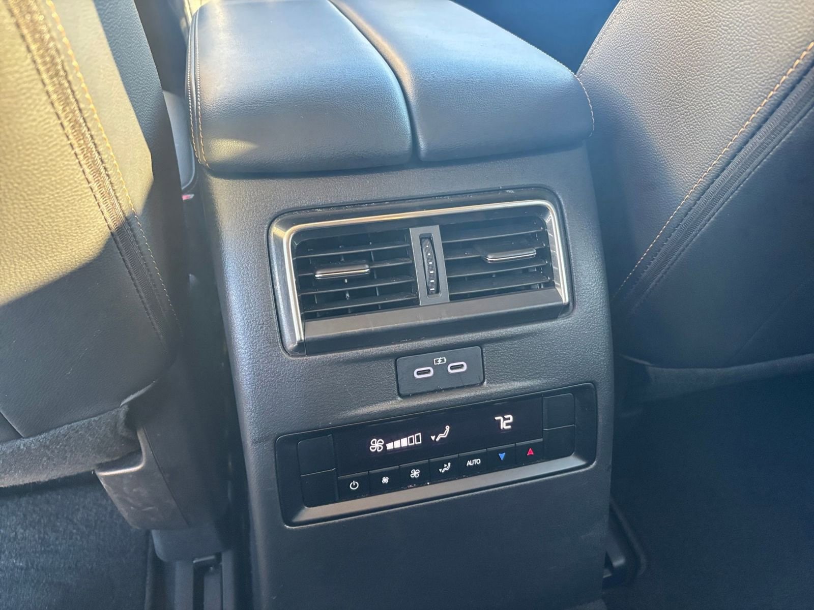 Thumbnail: 2025 Mazda CX-70 - 25