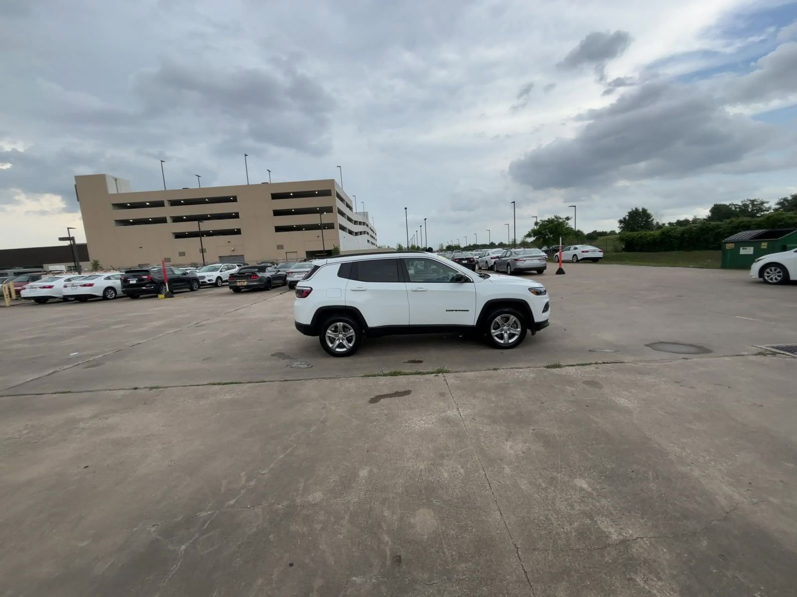 2023 Jeep Compass Latitude 12