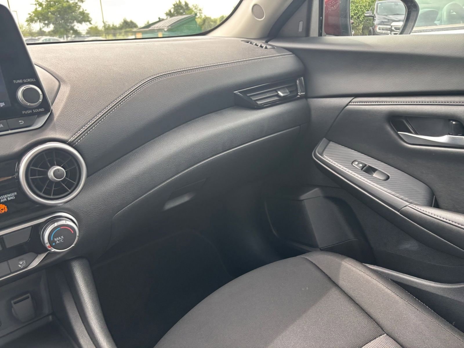 2024 Nissan Sentra SV 28