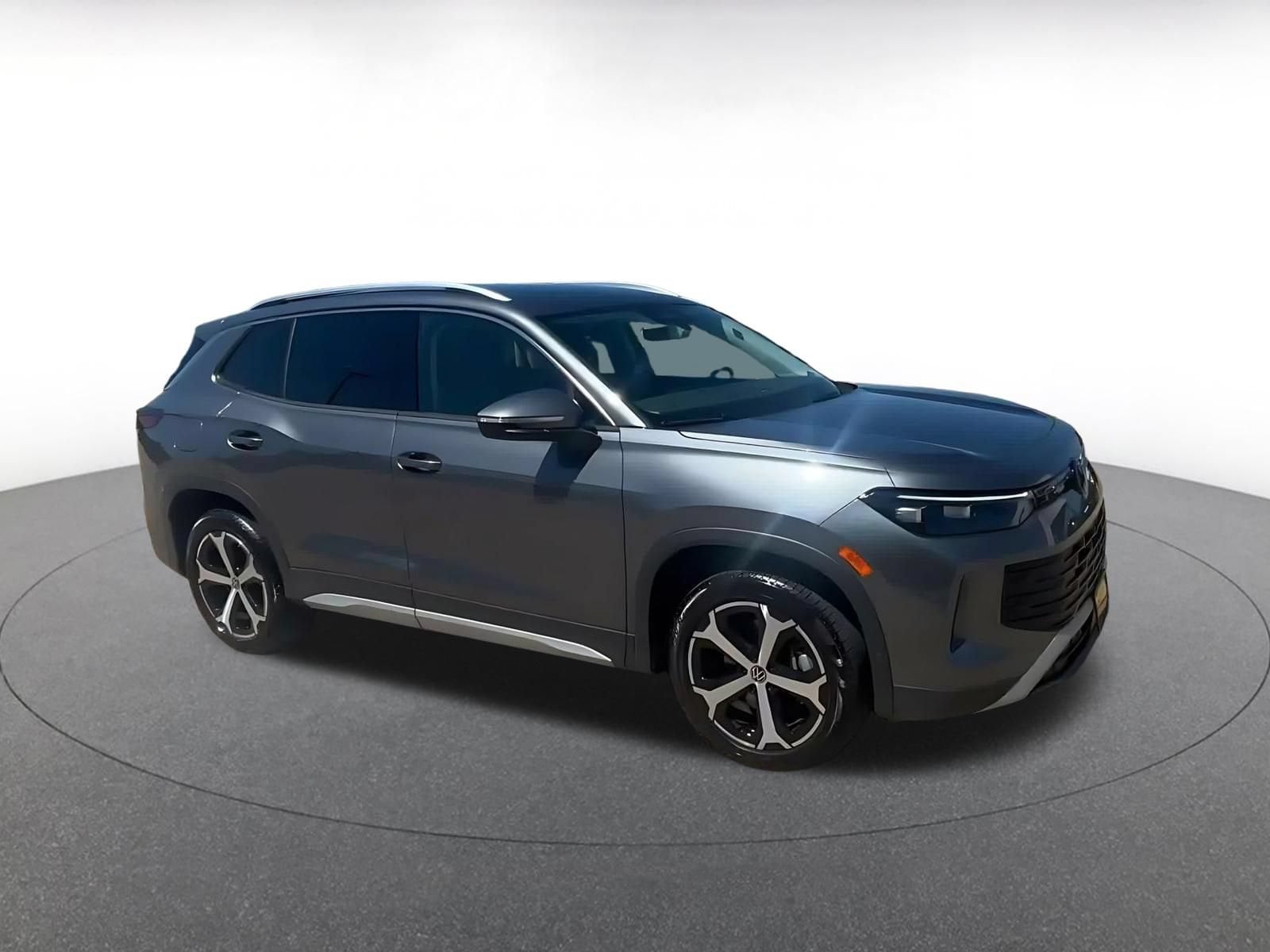 Thumbnail: 2026 Volkswagen Tiguan - 2