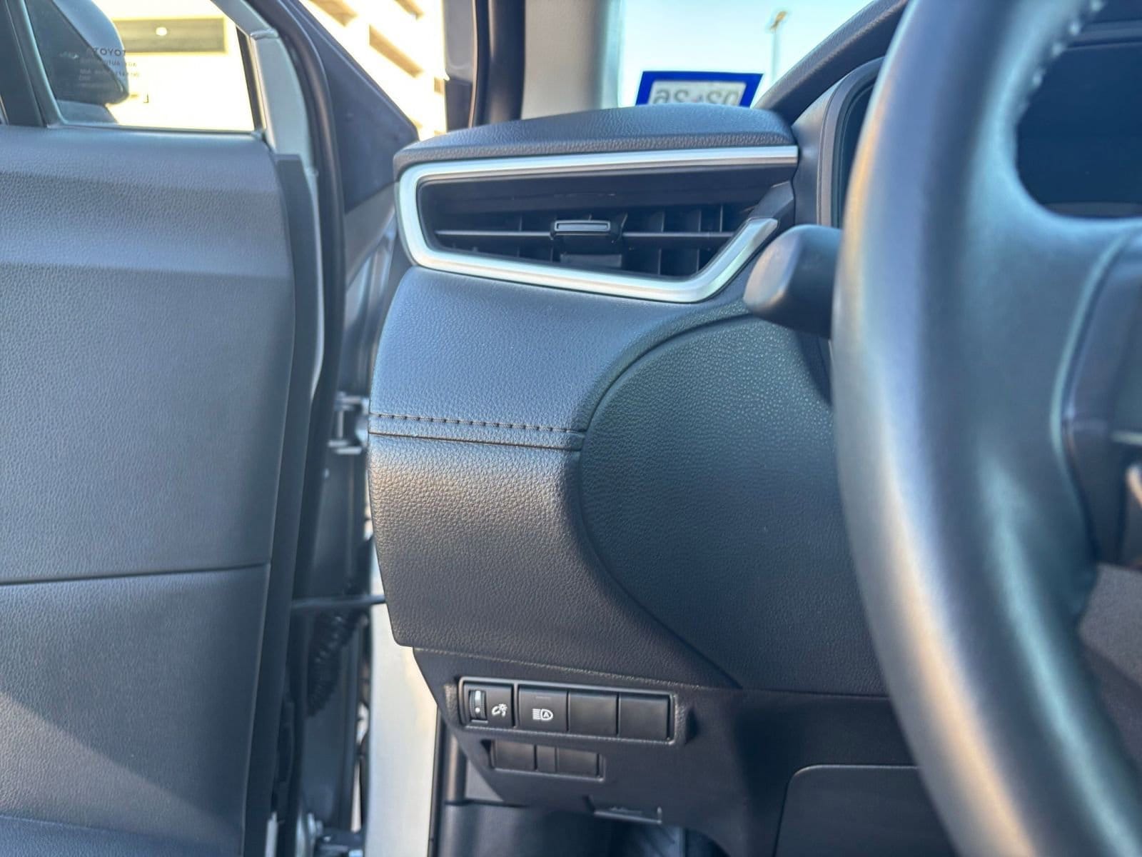 Thumbnail: 2025 Toyota Corolla Cross - 32