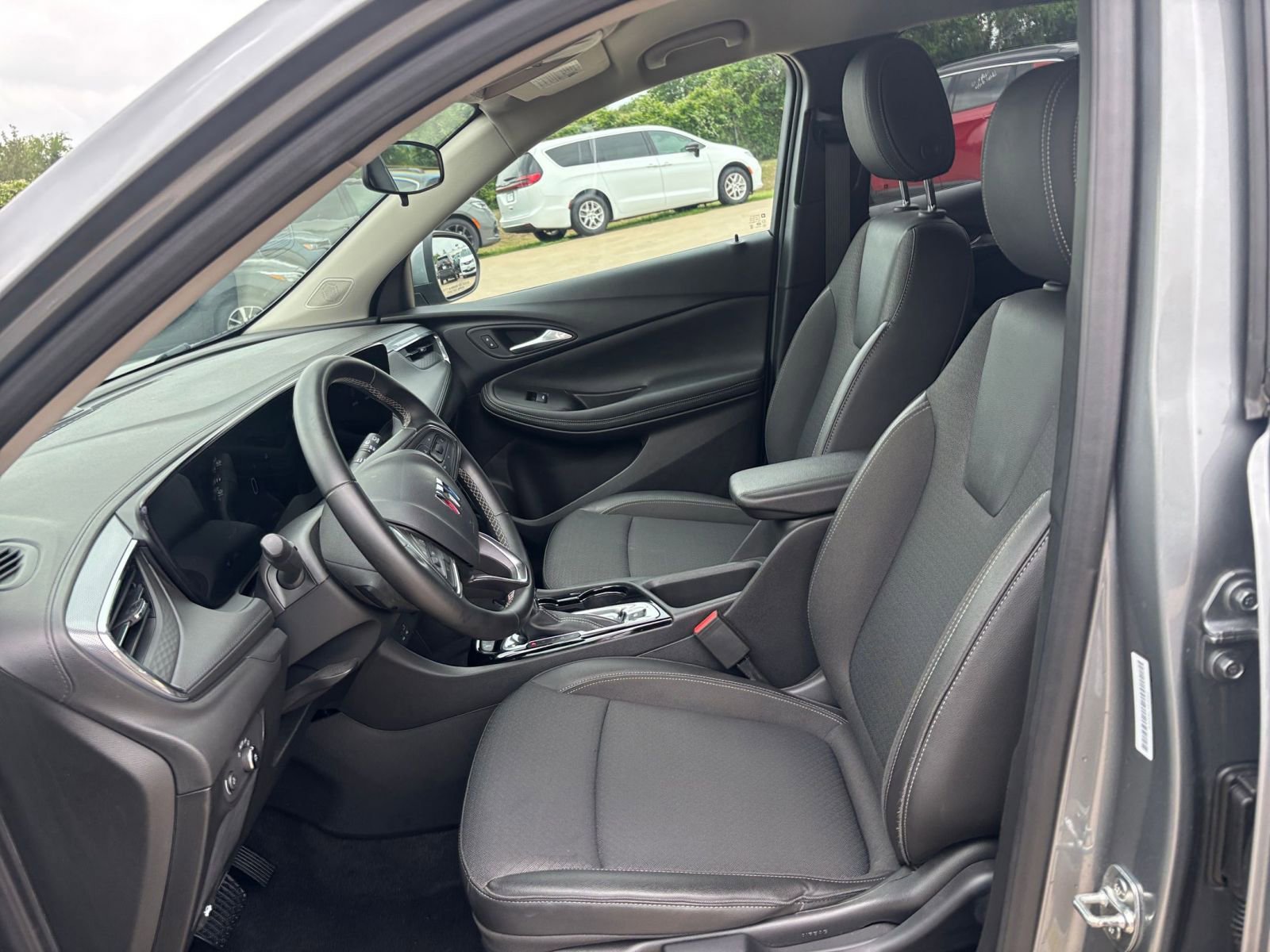Thumbnail: 2025 Buick Encore GX - 25