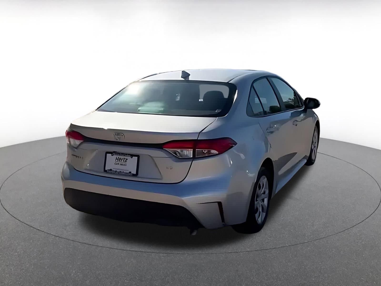 Thumbnail: 2025 Toyota Corolla - 10