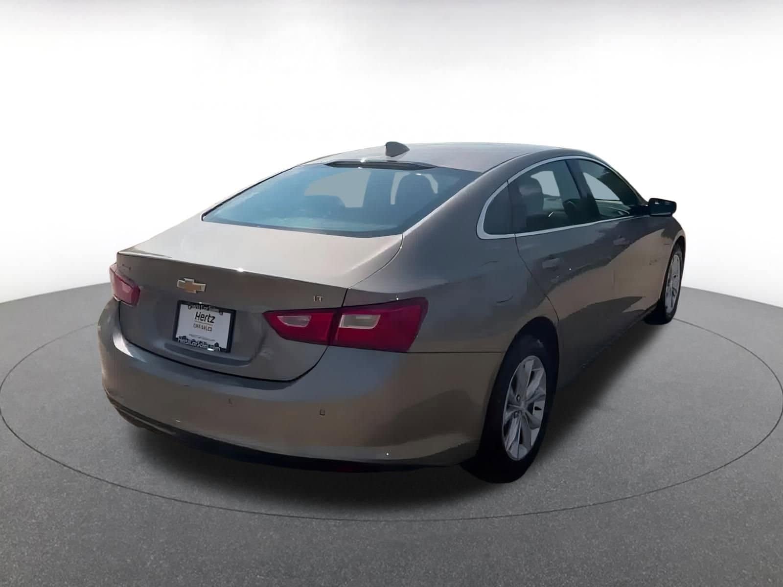 Thumbnail: 2023 Chevrolet Malibu - 12