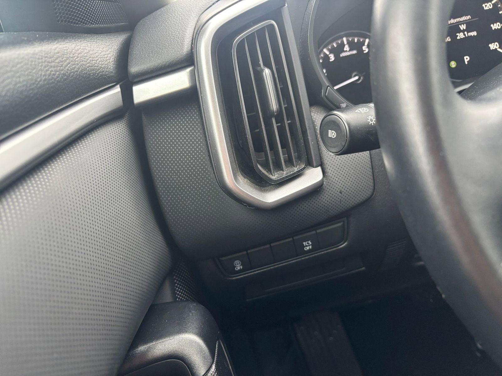 Thumbnail: 2025 Mazda CX-50 - 33