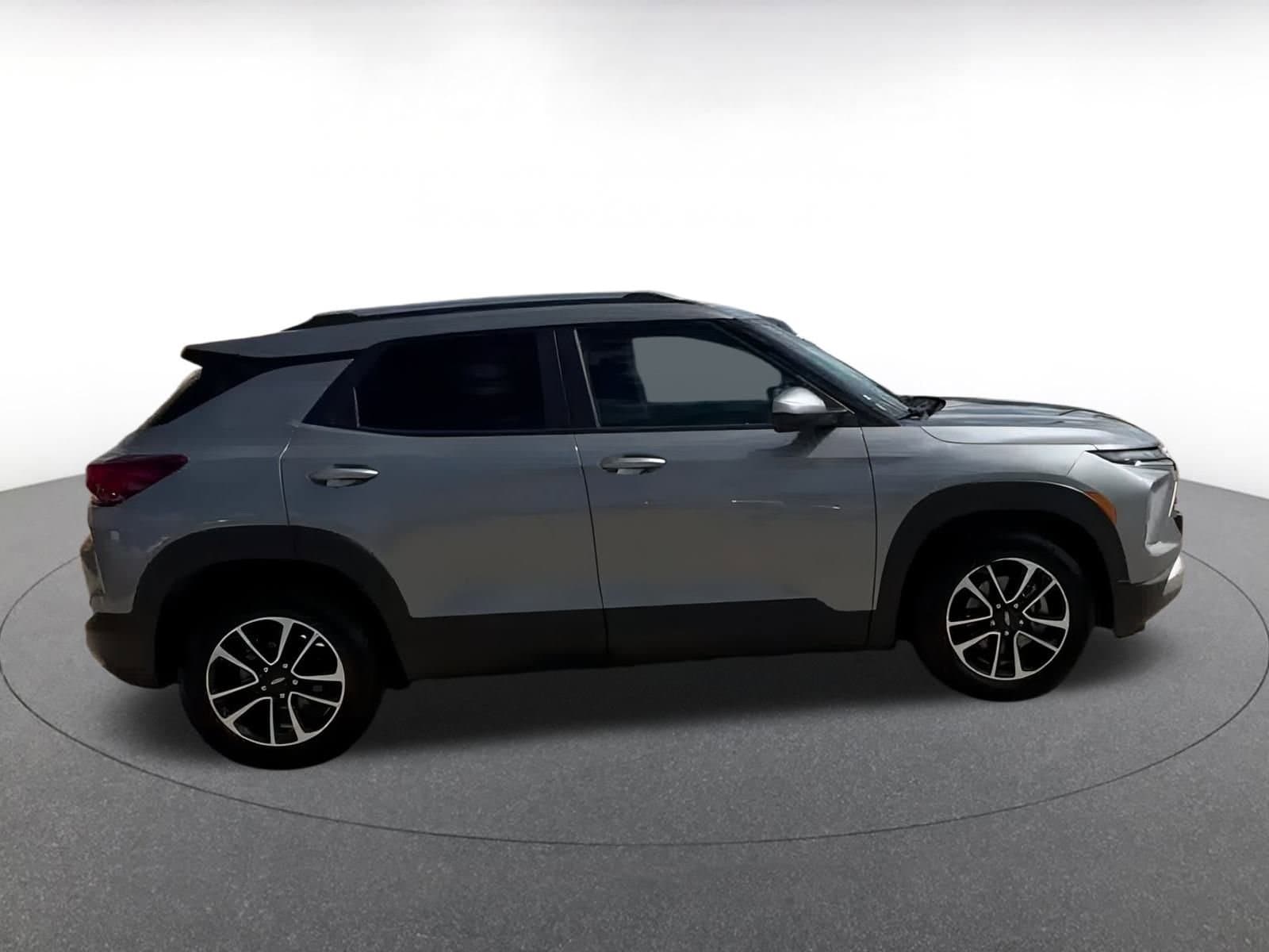 Thumbnail: 2025 Chevrolet TrailBlazer - 16