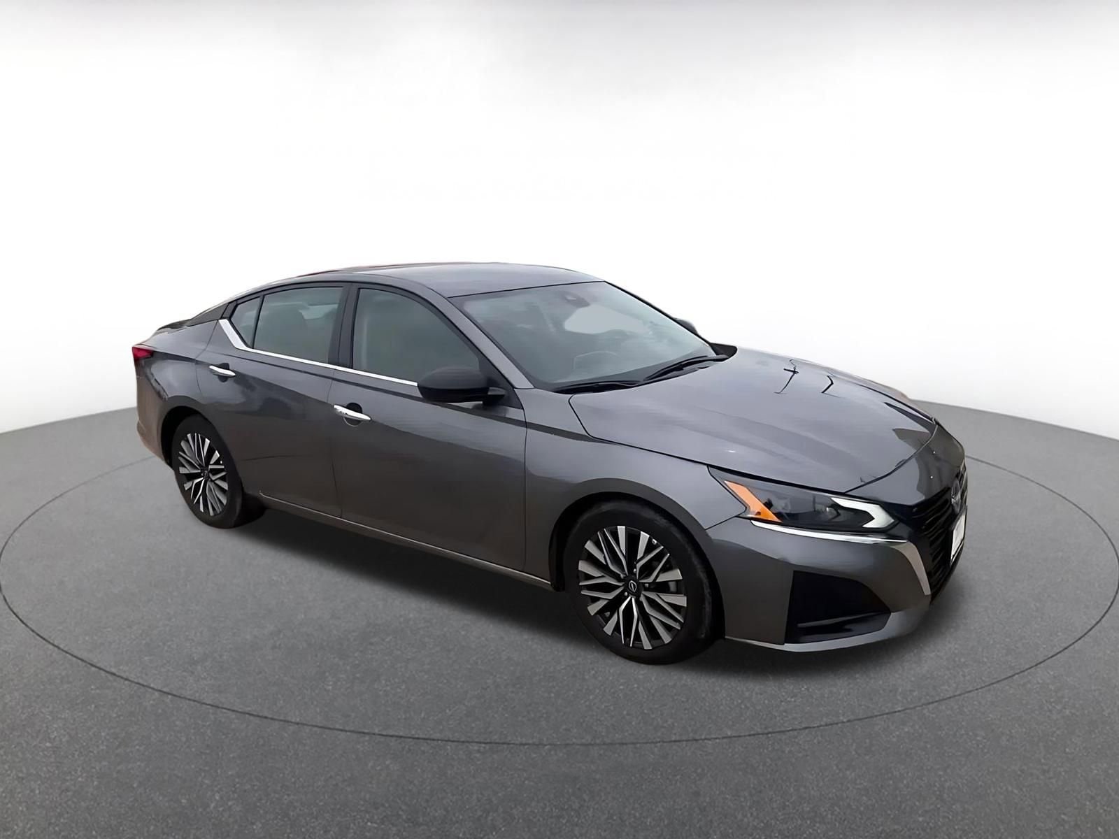 Thumbnail: 2025 Nissan Altima - 2