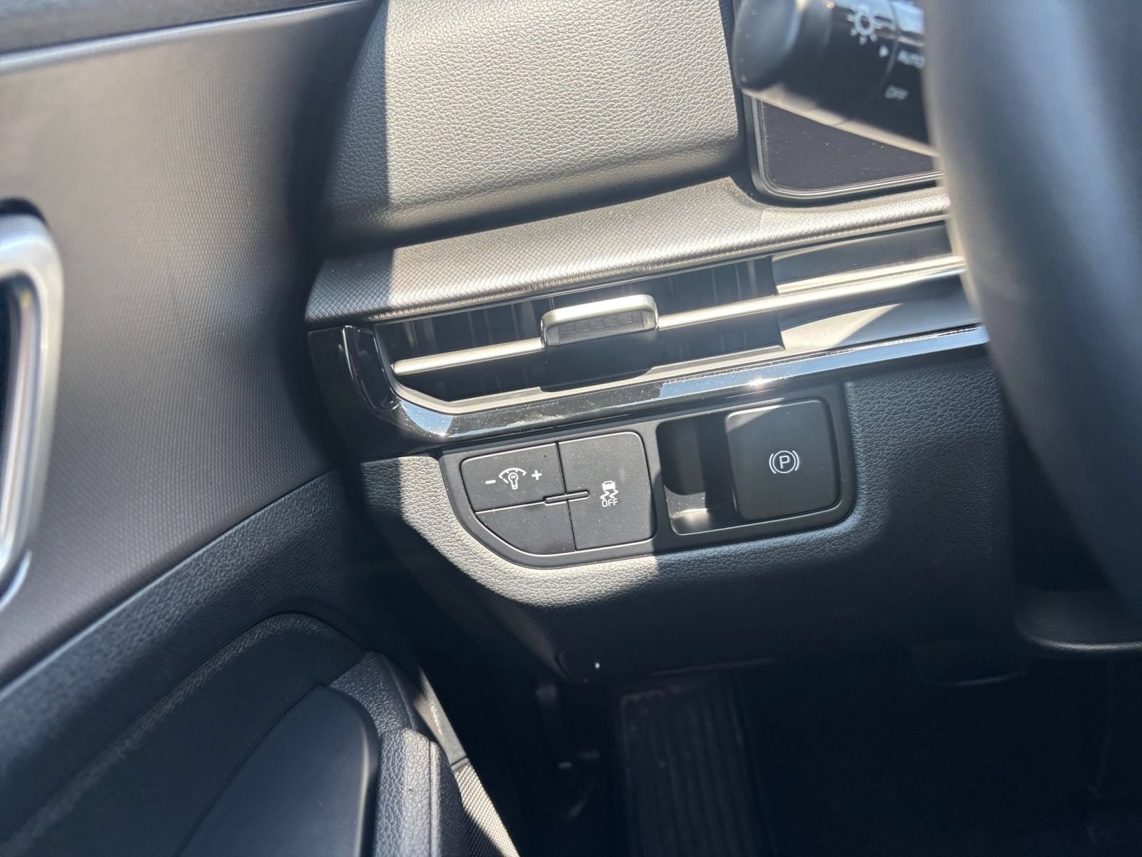 Thumbnail: 2026 Kia Sportage - 33