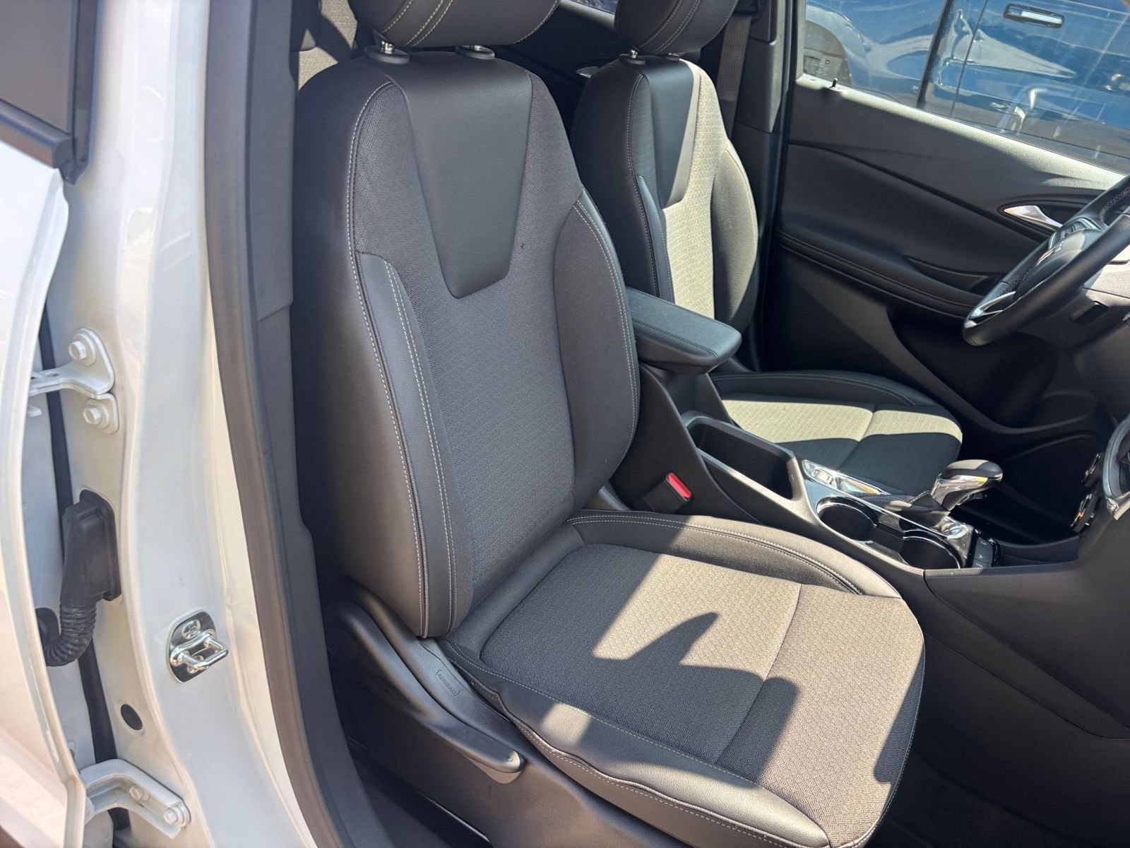 Thumbnail: 2026 Buick Encore GX - 34