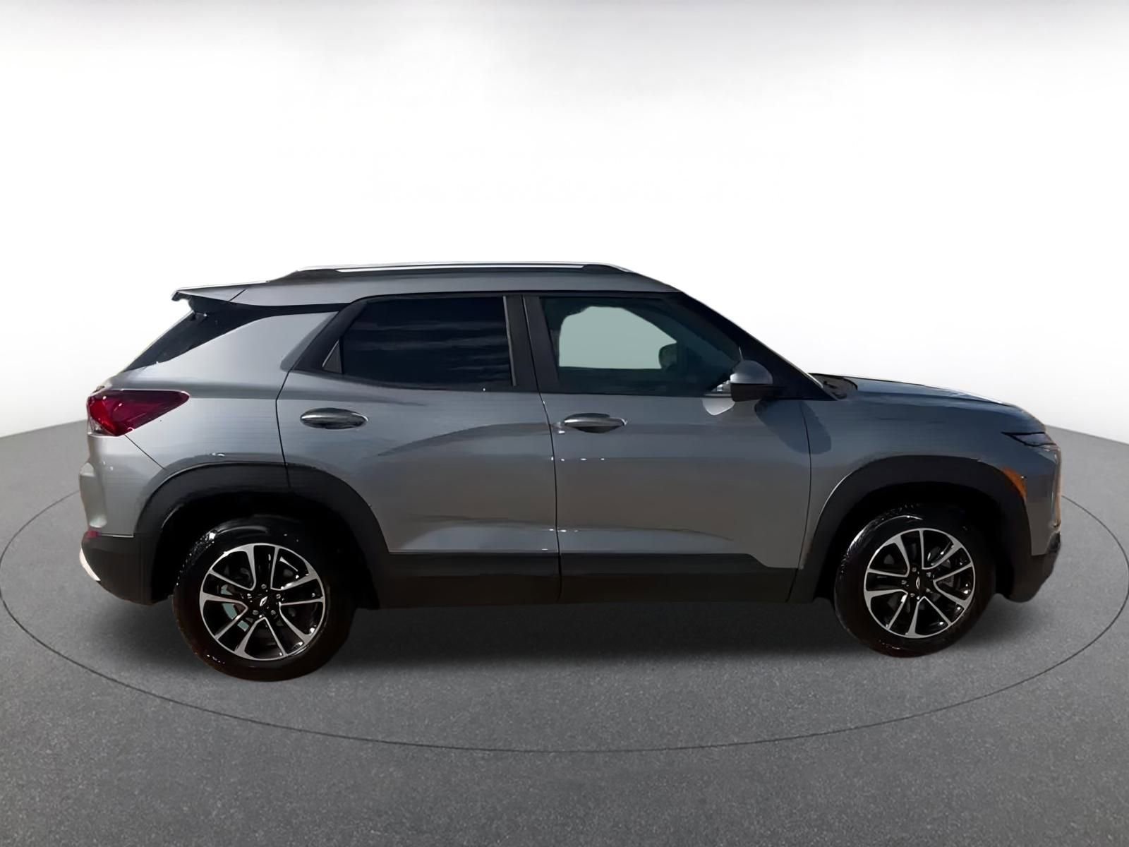 Thumbnail: 2025 Chevrolet TrailBlazer - 16