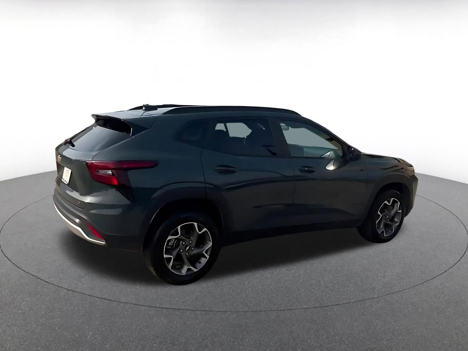 Thumbnail: 2025 Chevrolet Trax - 14