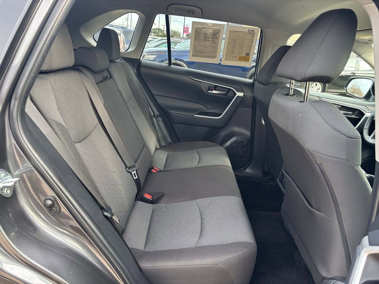 Thumbnail: 2025 Toyota RAV4 - 27