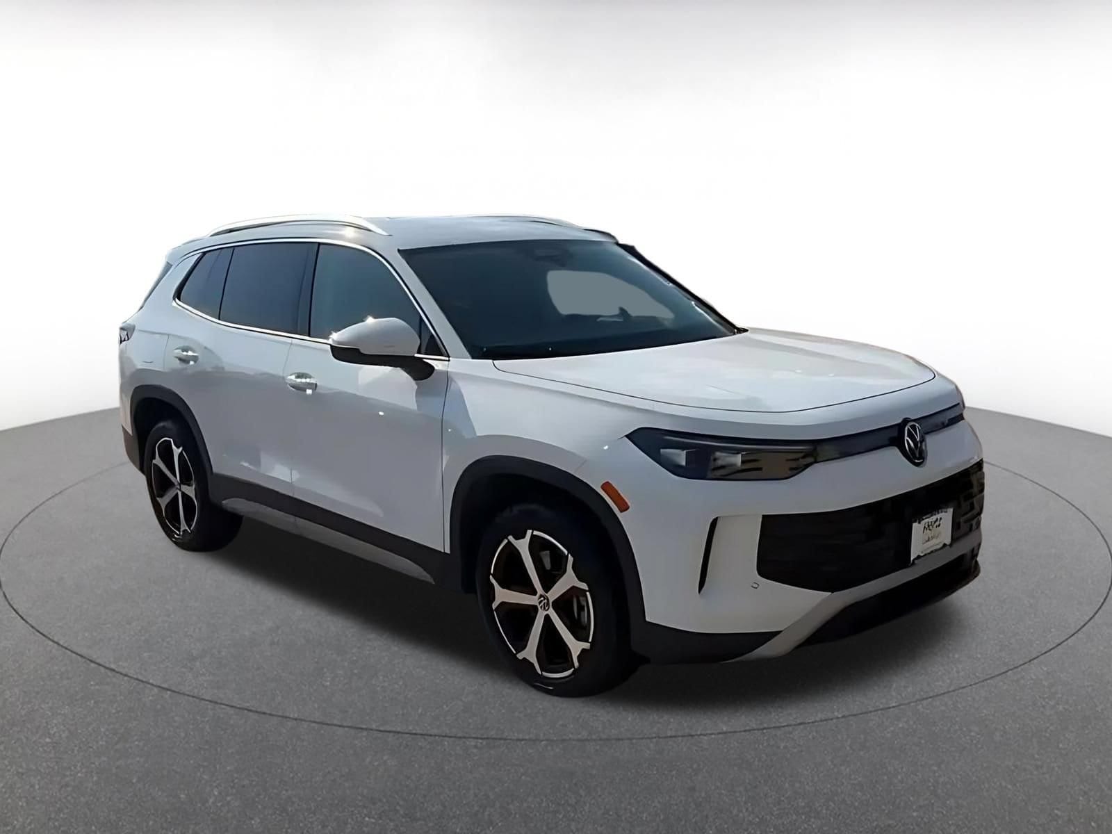 Thumbnail: 2026 Volkswagen Tiguan - 3