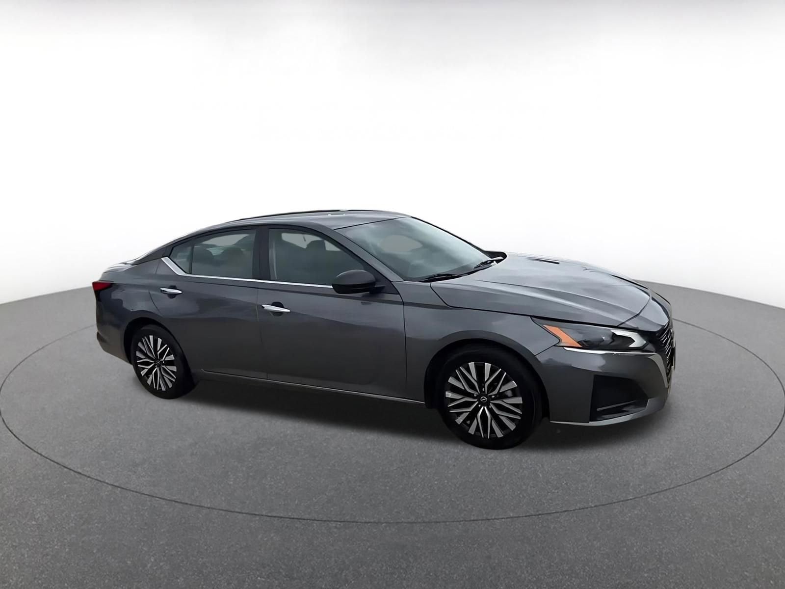 Thumbnail: 2025 Nissan Altima - 2