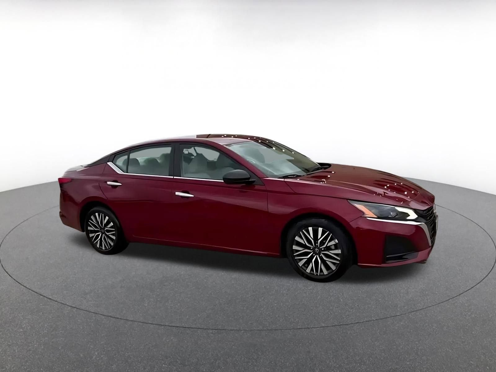 Thumbnail: 2025 Nissan Altima - 2