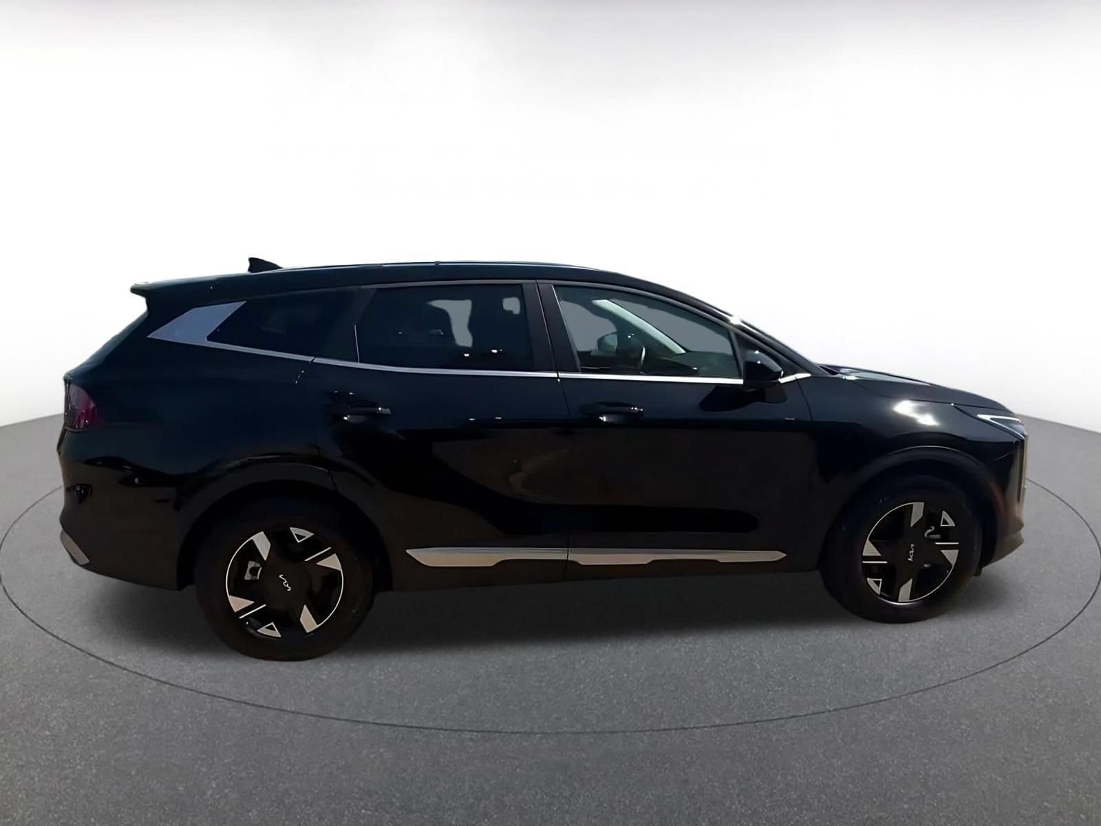 Thumbnail: 2026 Kia Sportage - 13