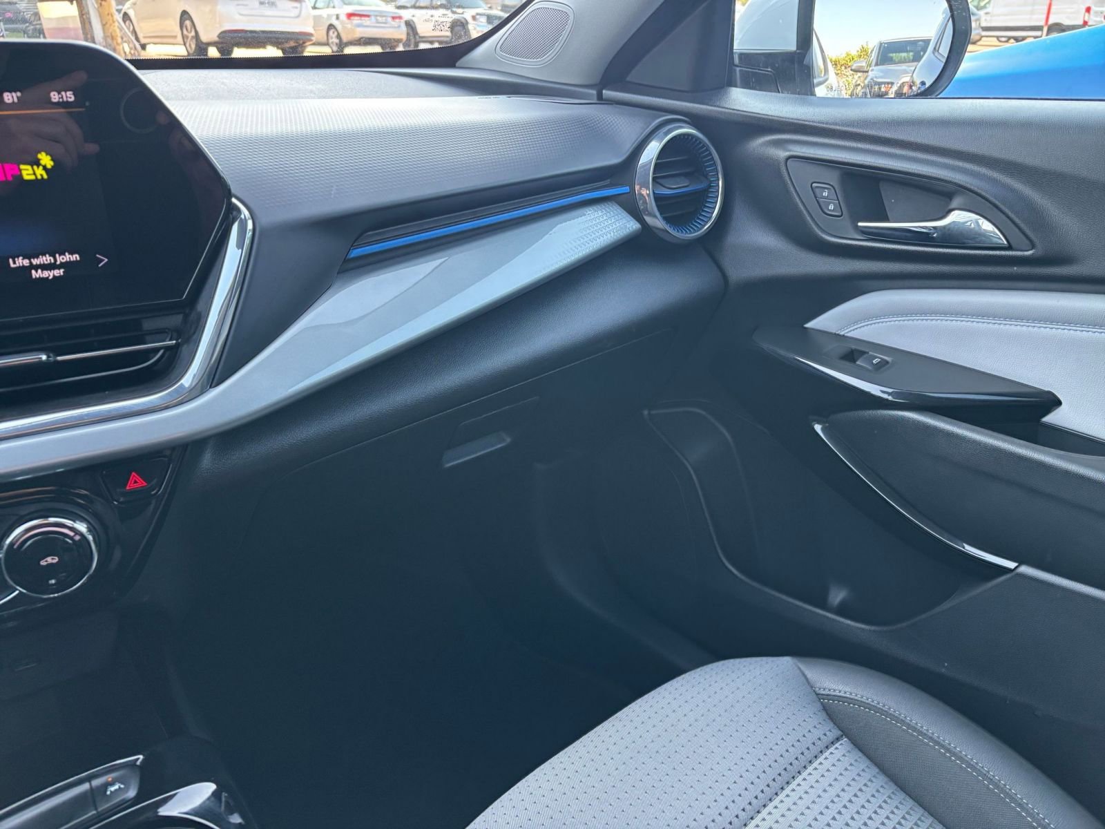 Thumbnail: 2025 Chevrolet Trax - 33