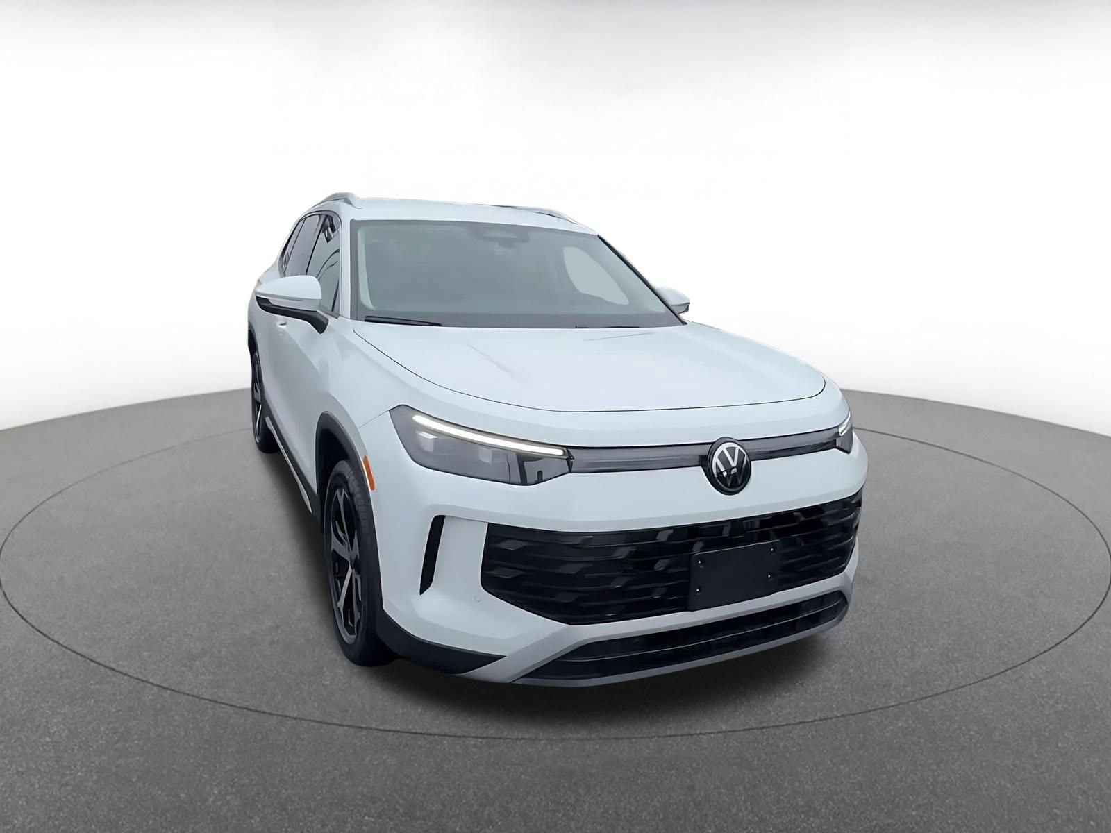 Thumbnail: 2026 Volkswagen Tiguan - 3