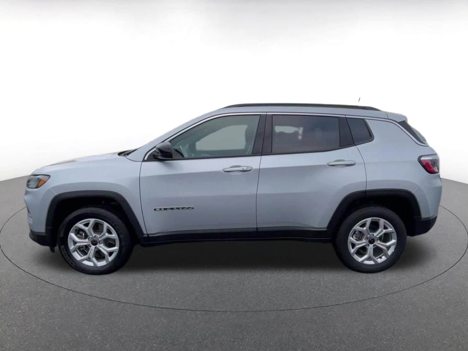 Thumbnail: 2025 Jeep Compass - 8