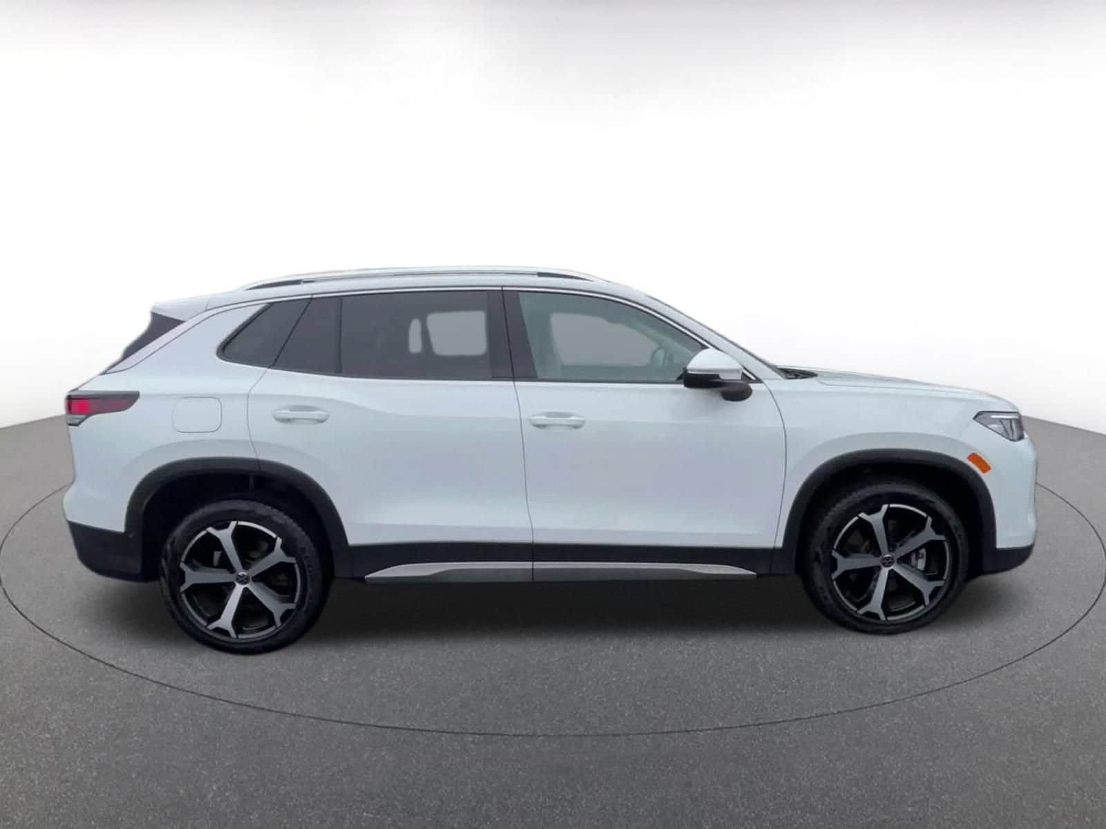 Thumbnail: 2026 Volkswagen Tiguan - 15
