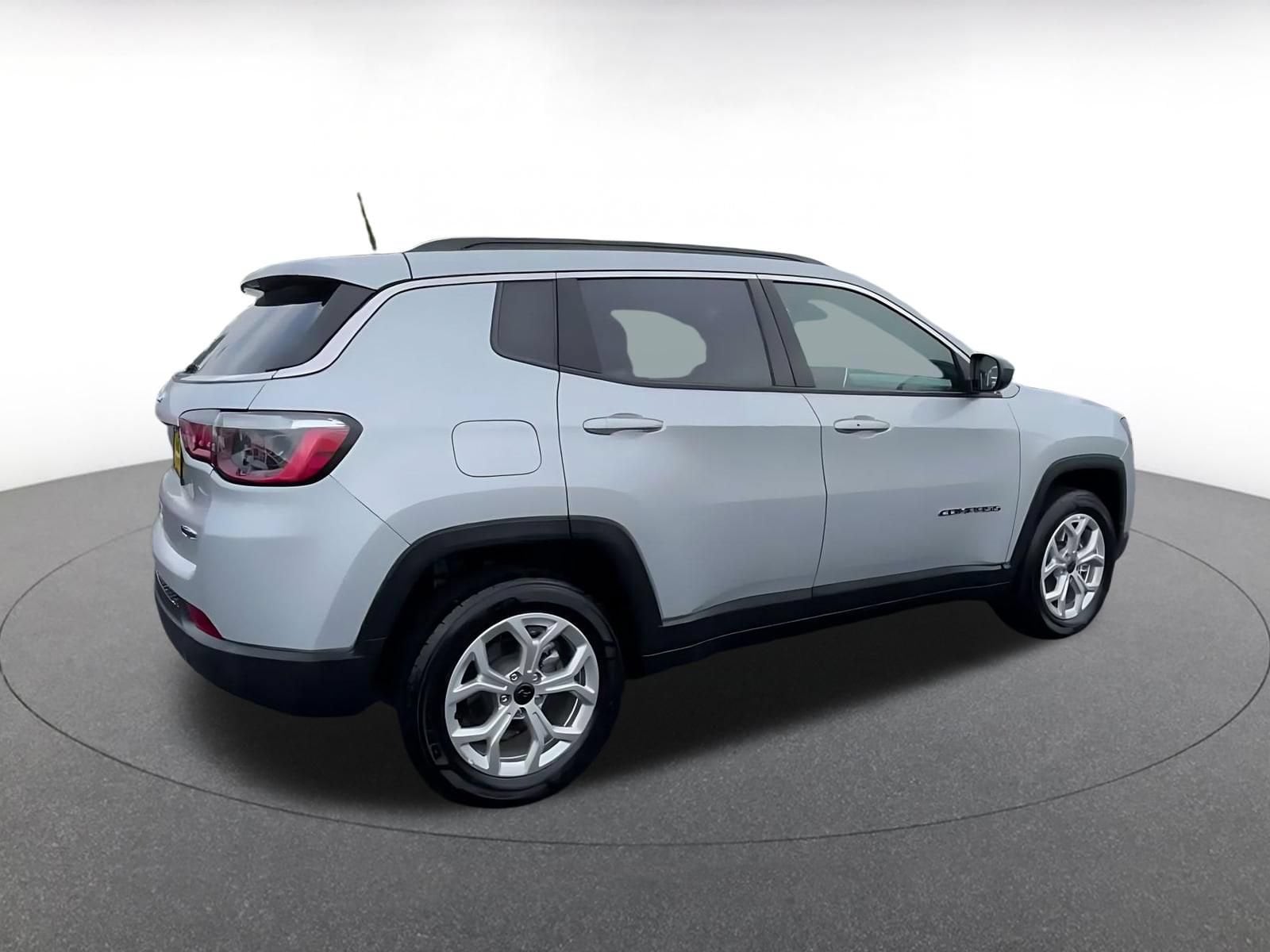 Thumbnail: 2025 Jeep Compass - 13