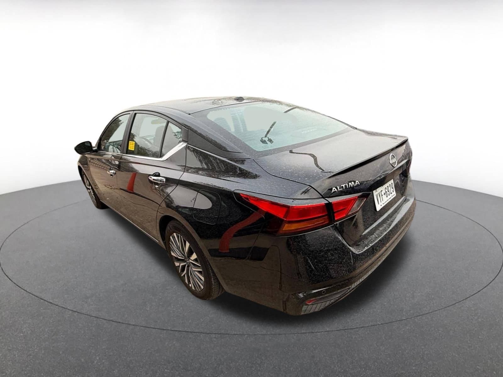 Thumbnail: 2025 Nissan Altima - 4