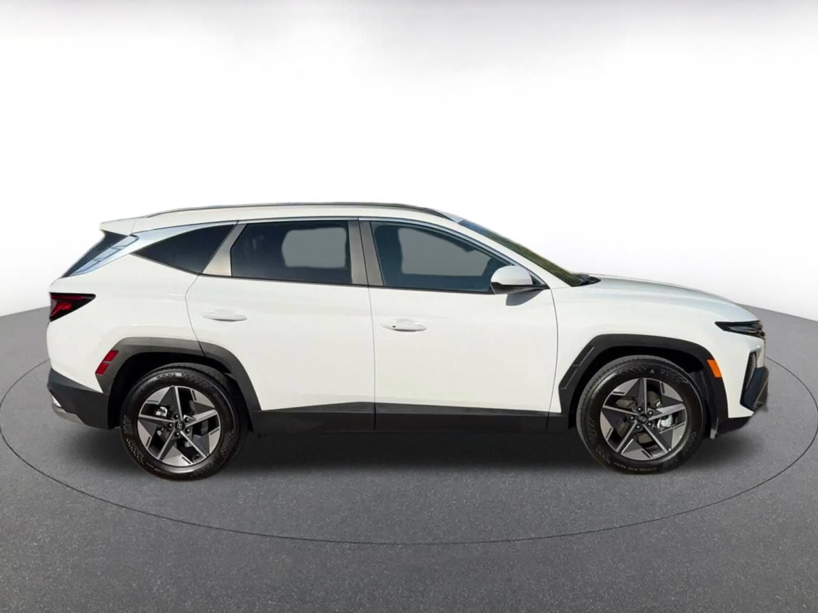 Thumbnail: 2026 Hyundai Tucson - 15