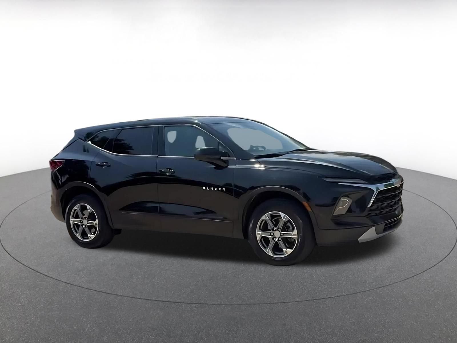 Thumbnail: 2026 Chevrolet Blazer - 2