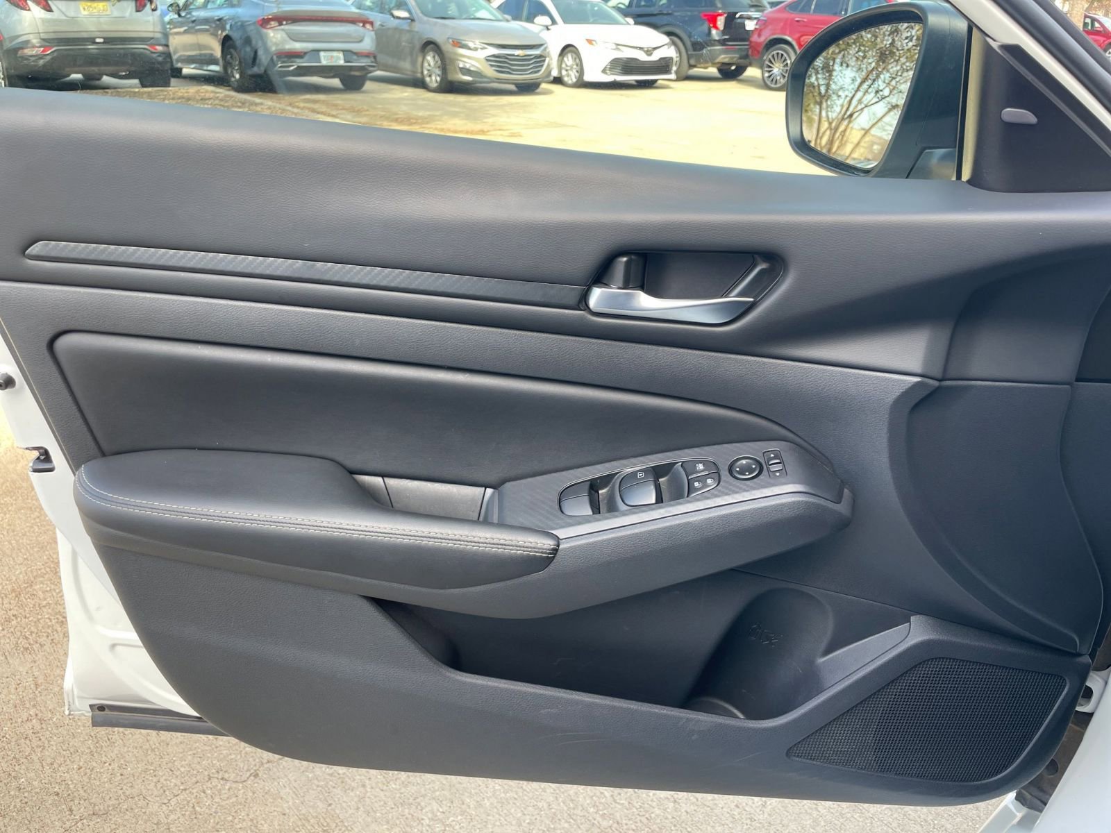 Thumbnail: 2025 Nissan Altima - 18