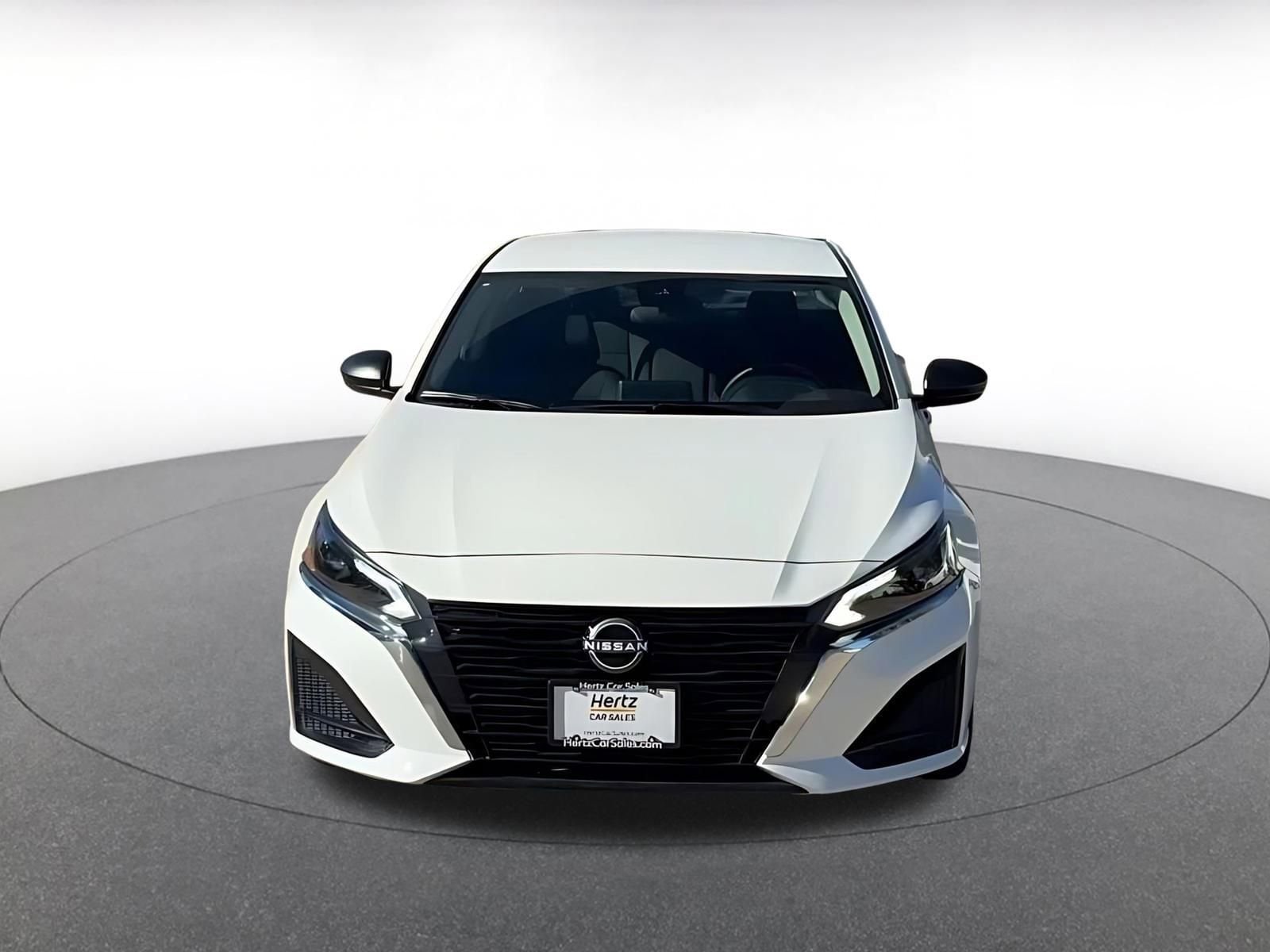 Thumbnail: 2025 Nissan Altima - 4