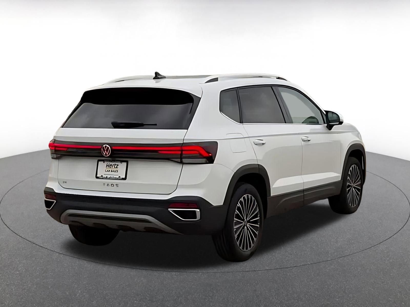 Thumbnail: 2025 Volkswagen Taos - 15