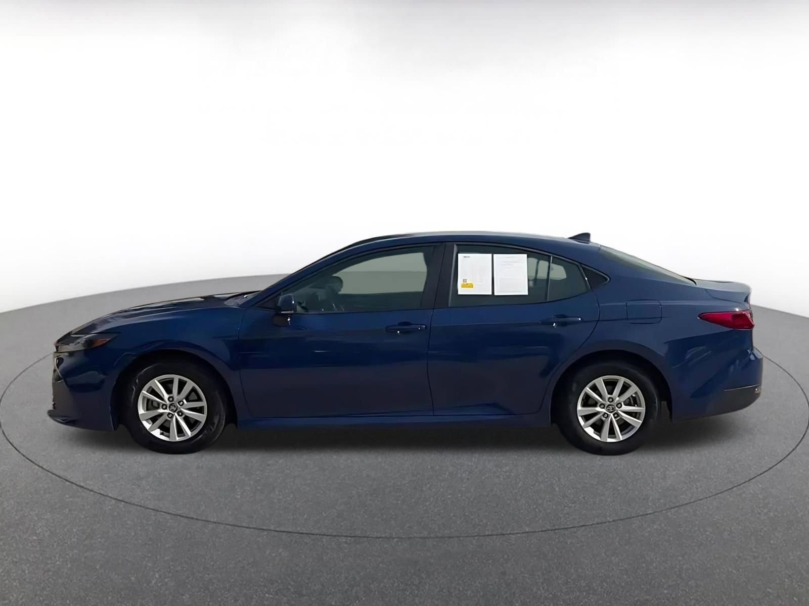 Thumbnail: 2025 Toyota Camry - 9