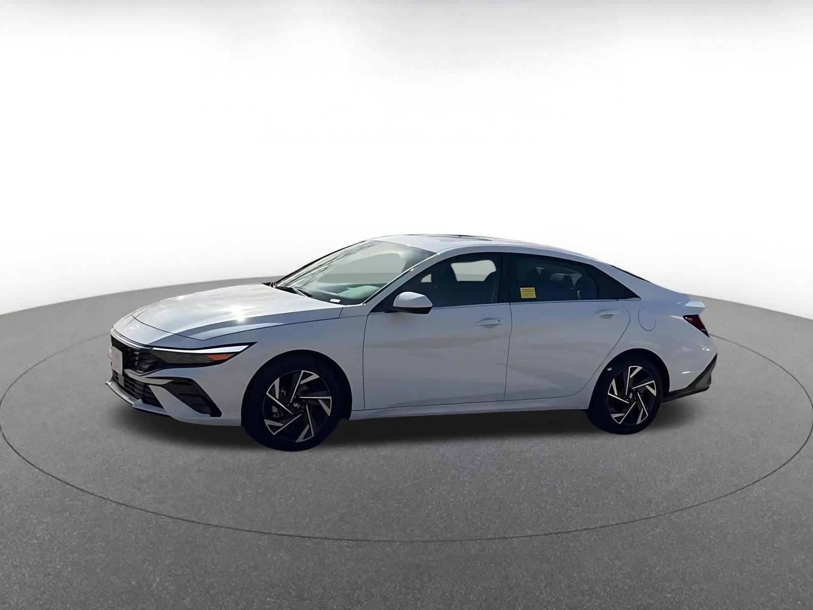 Thumbnail: 2025 Hyundai Elantra - 9