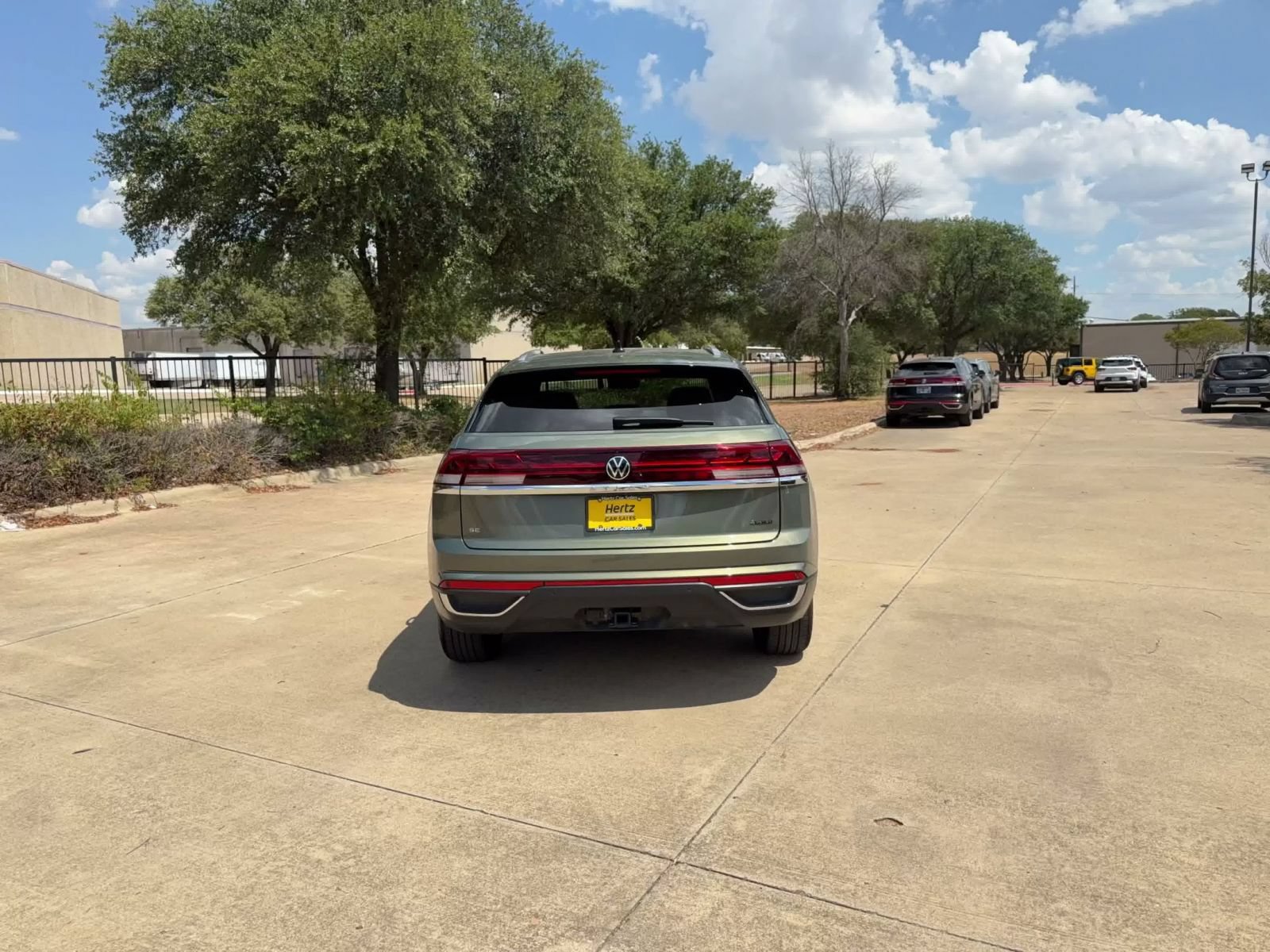 Thumbnail: 2026 Volkswagen Atlas - 10