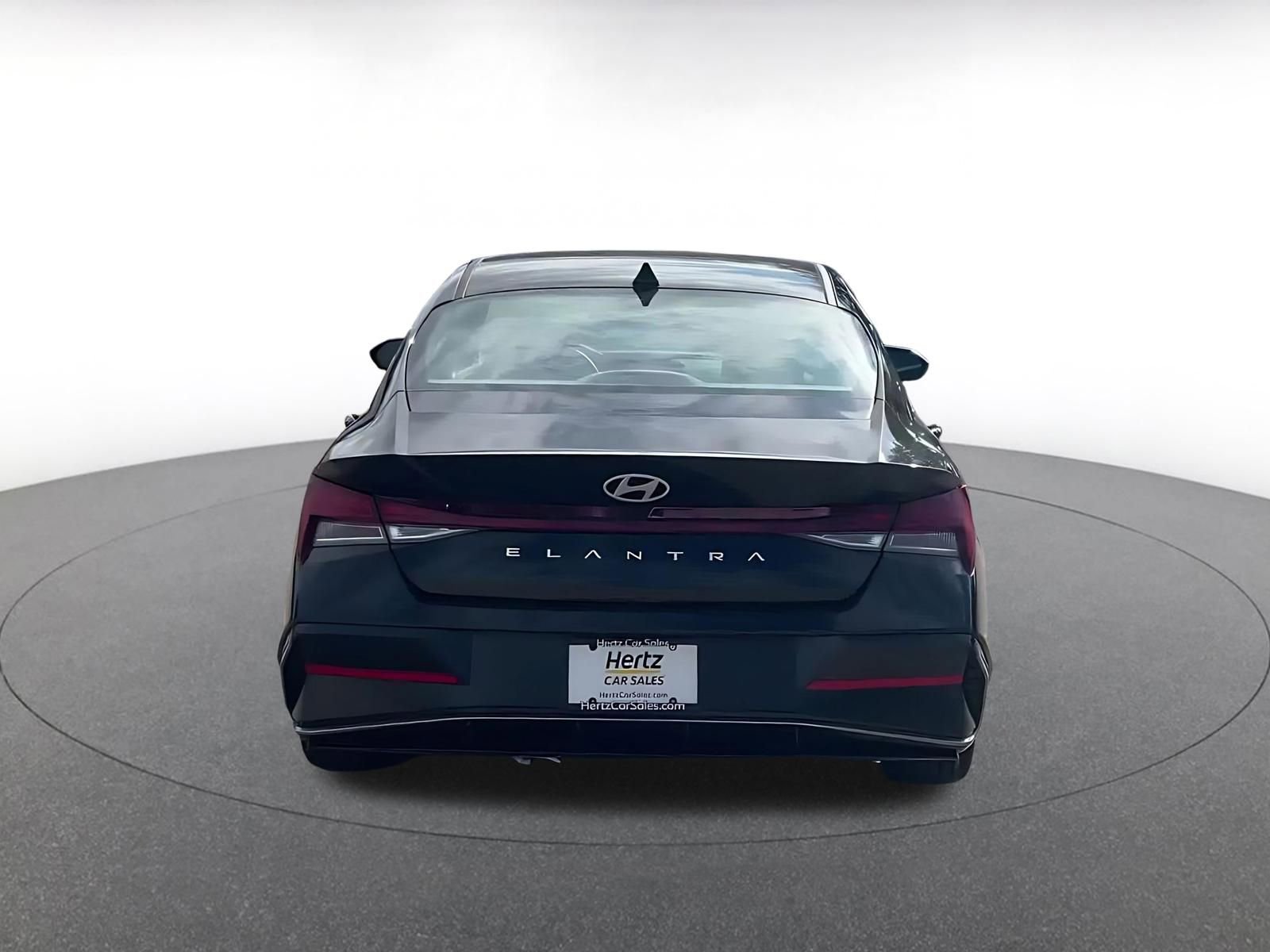 Thumbnail: 2025 Hyundai Elantra - 12