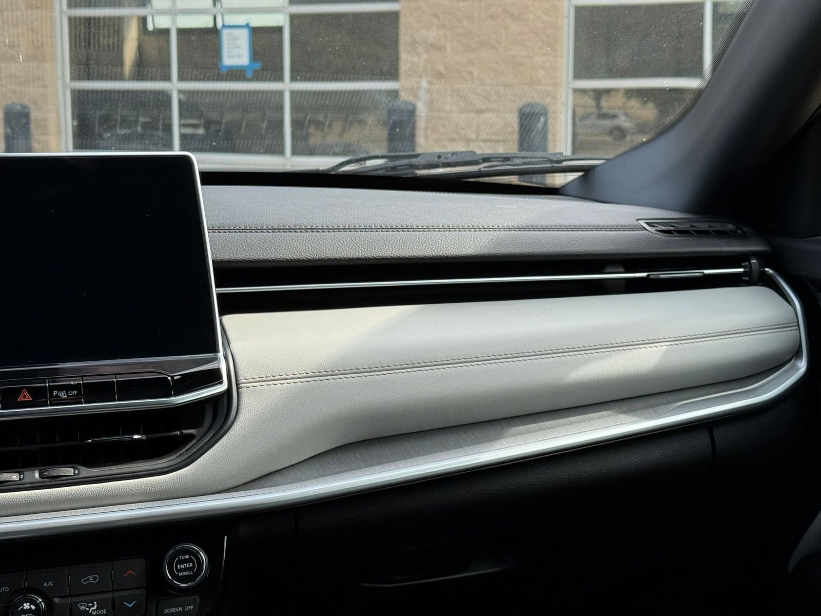 Thumbnail: 2025 Jeep Compass - 35