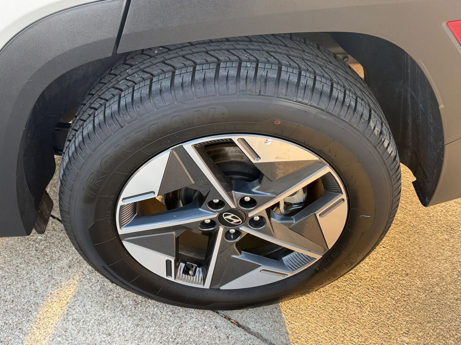 Thumbnail: 2025 Hyundai Tucson - 31