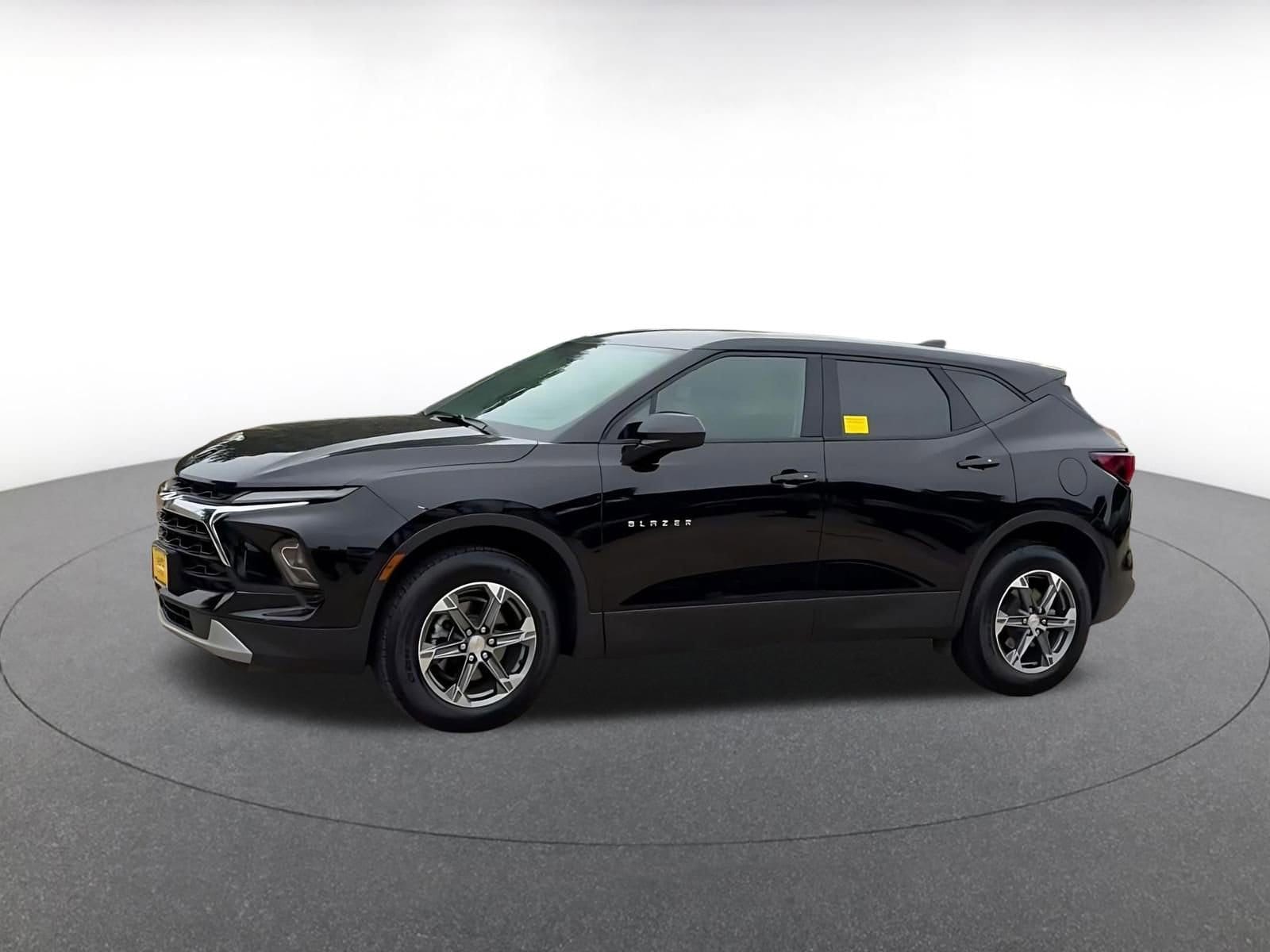 Thumbnail: 2025 Chevrolet Blazer - 8